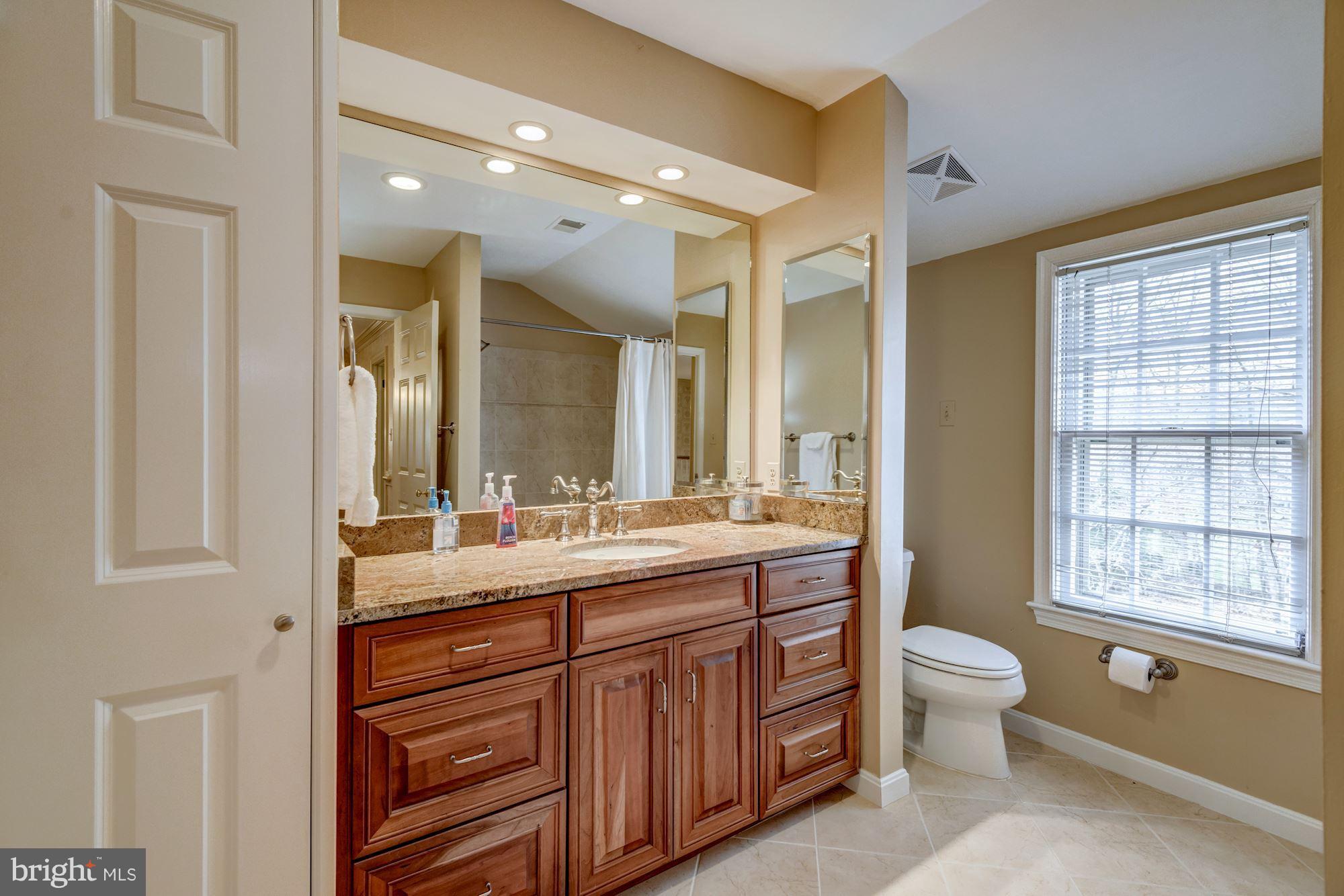 PEACOCK STATION - Residential