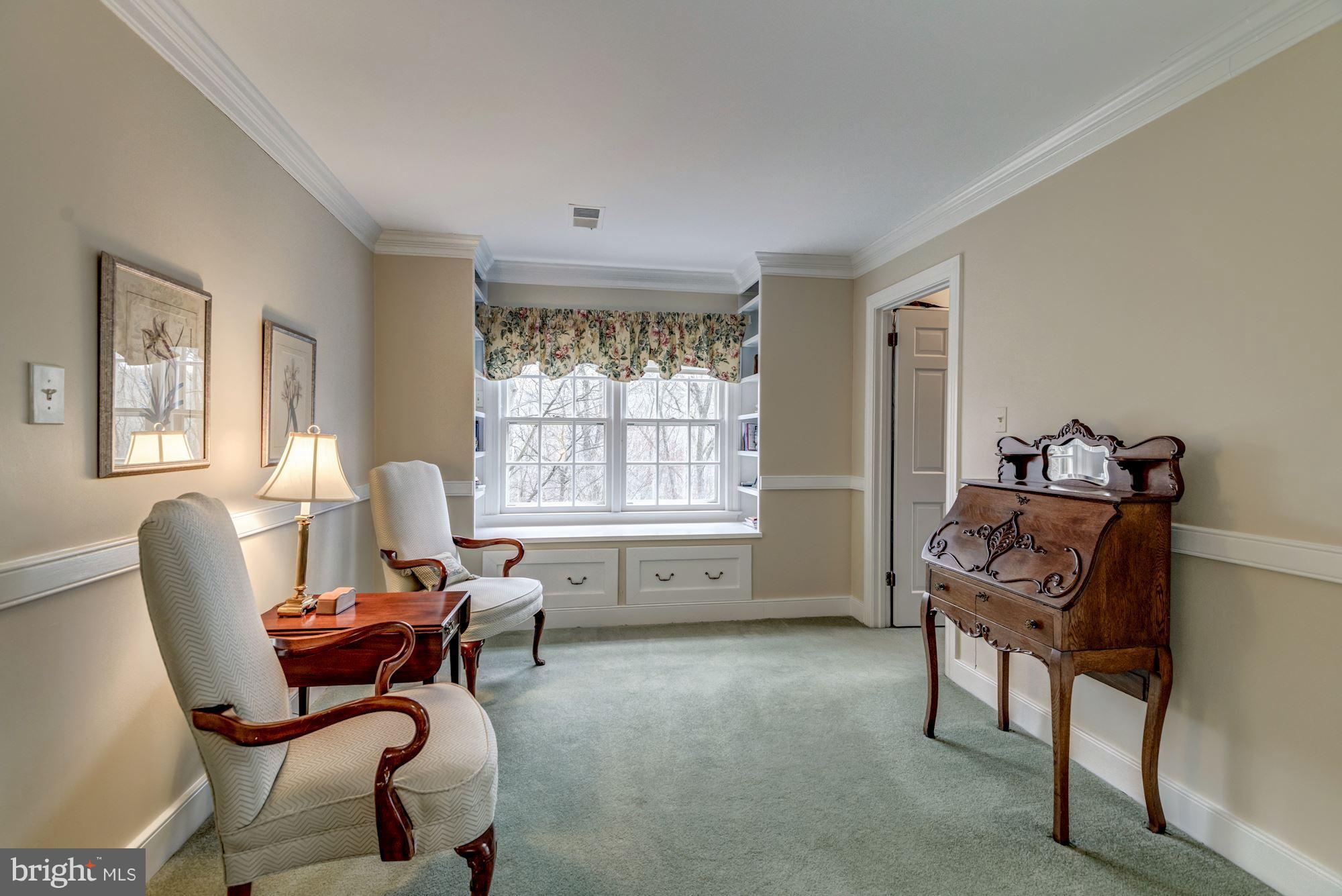 PEACOCK STATION - Residential