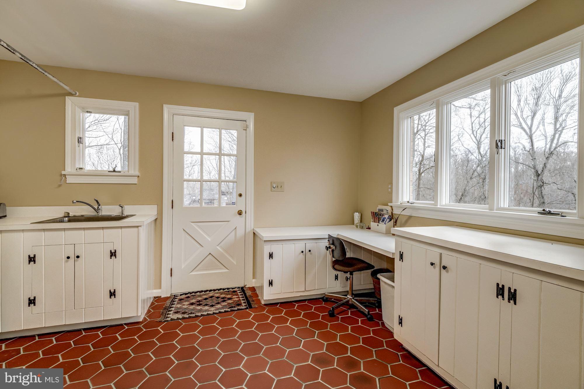 PEACOCK STATION - Residential