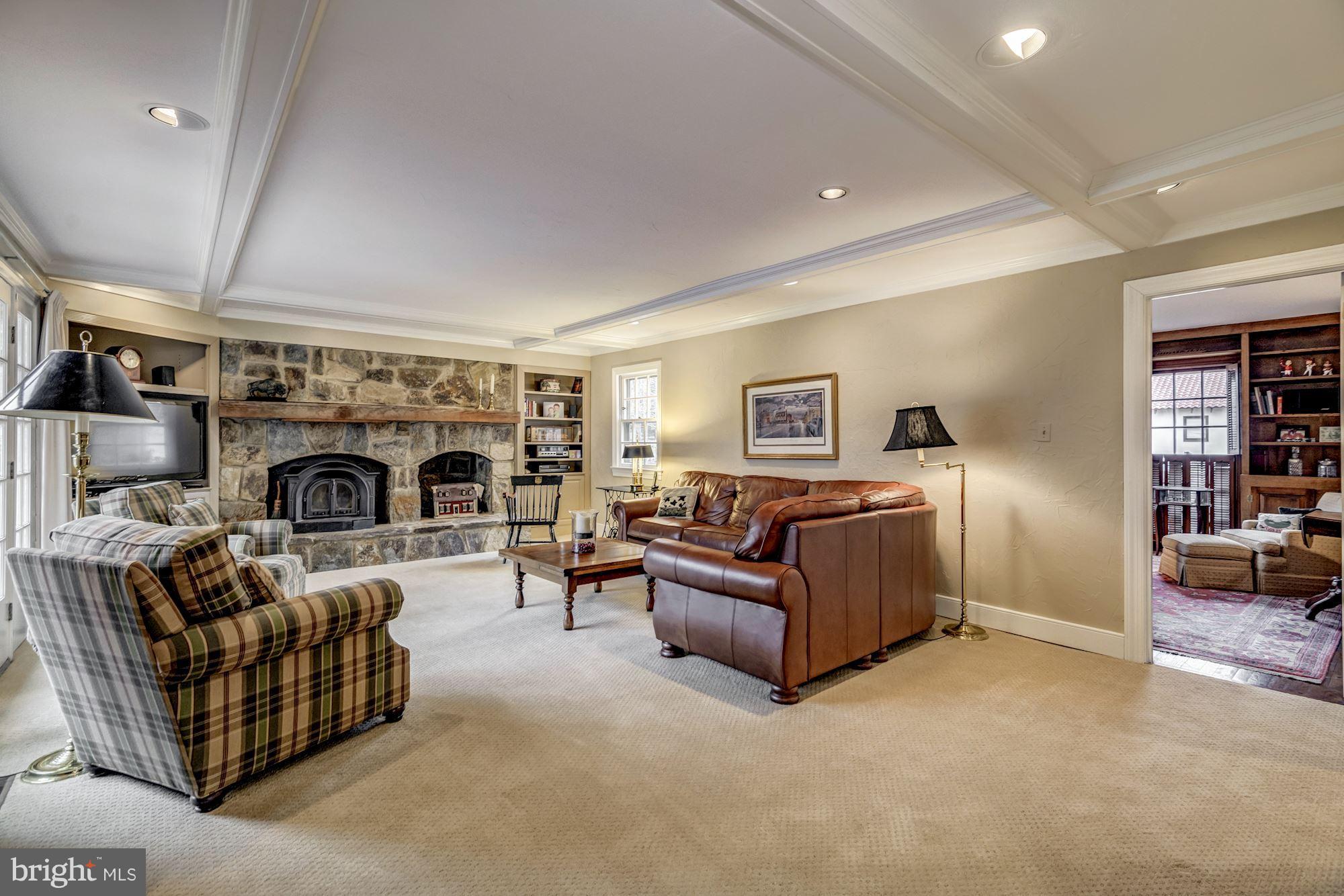 PEACOCK STATION - Residential