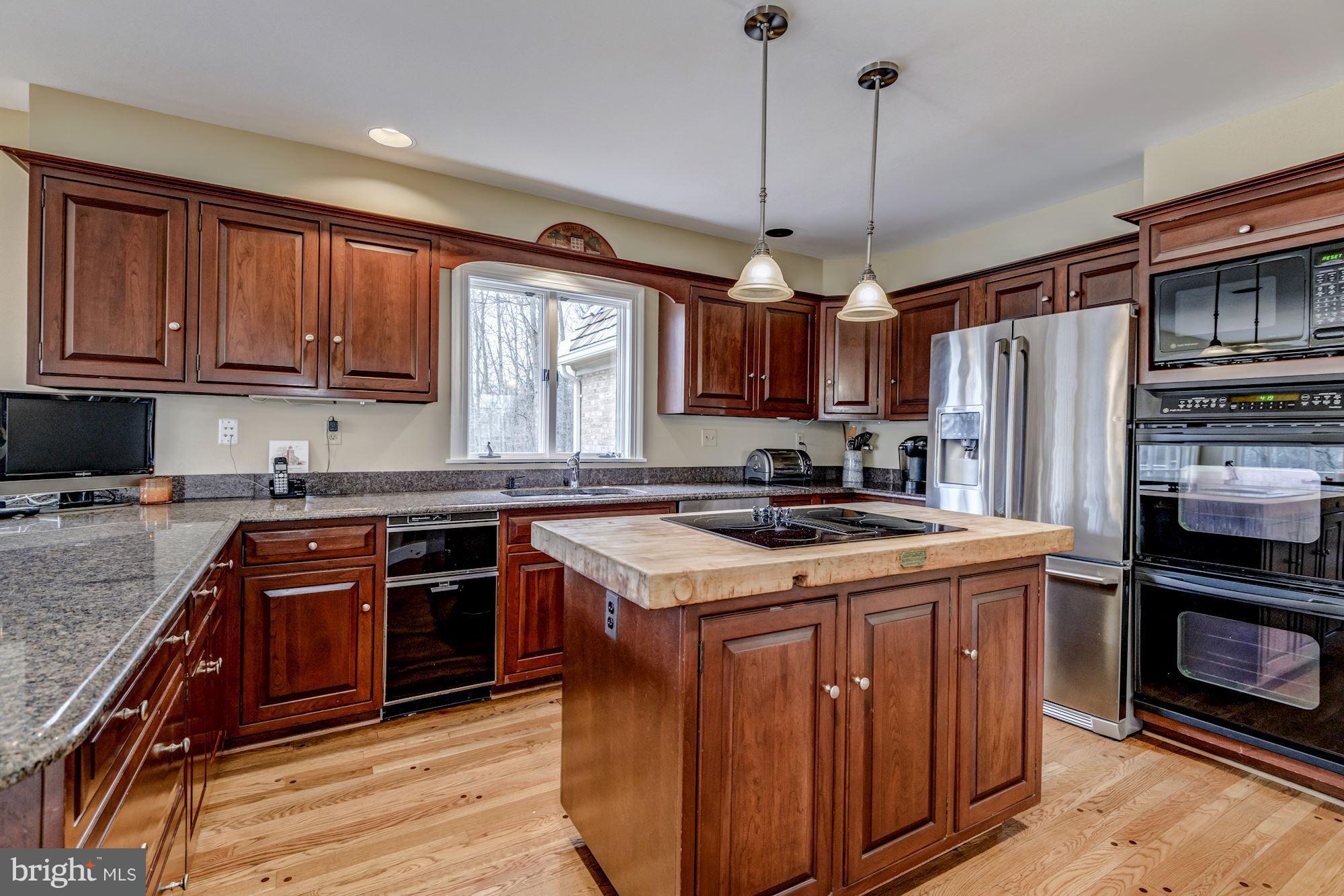 PEACOCK STATION - Residential