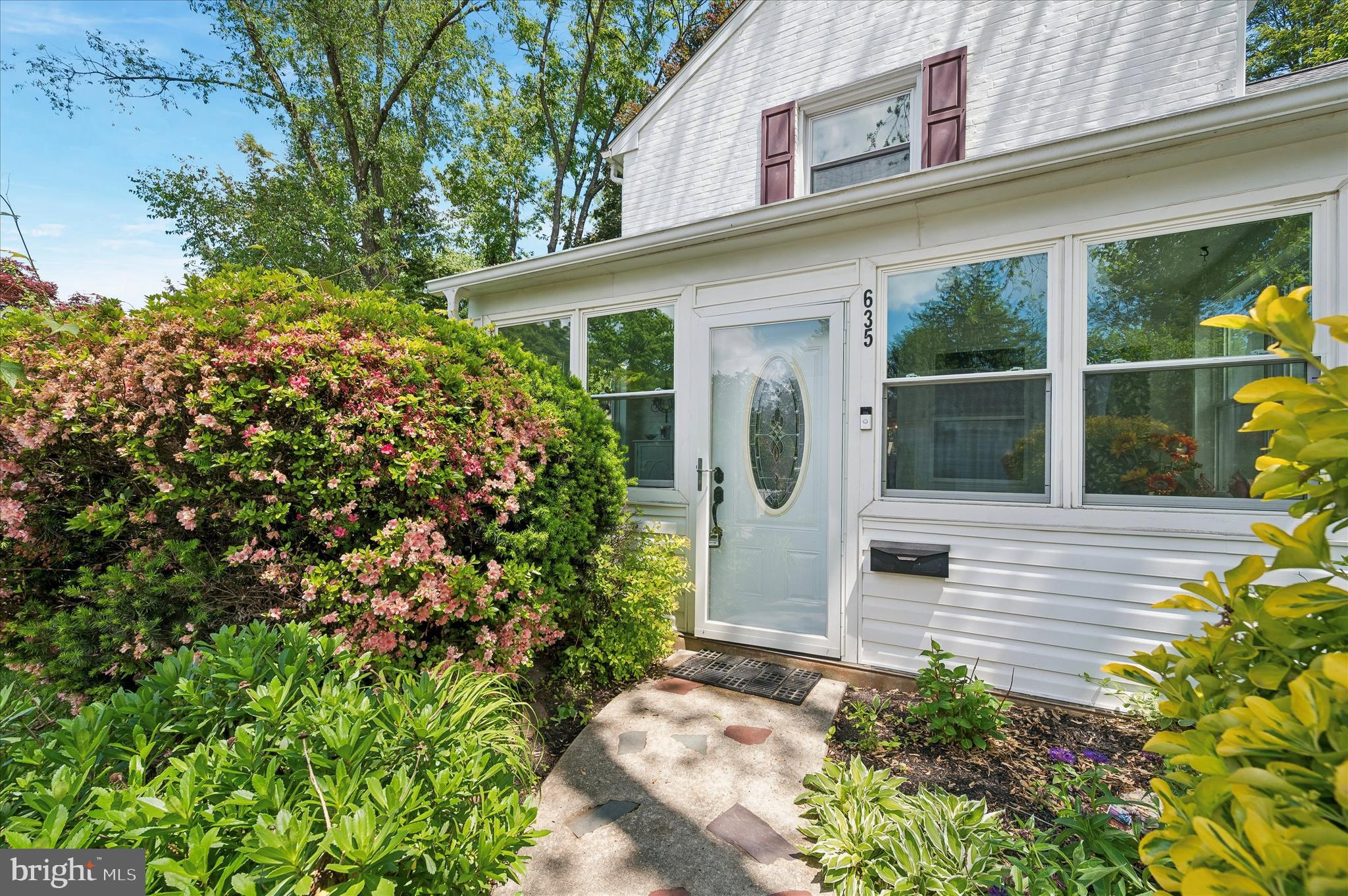 635 LUKENS AVENUE