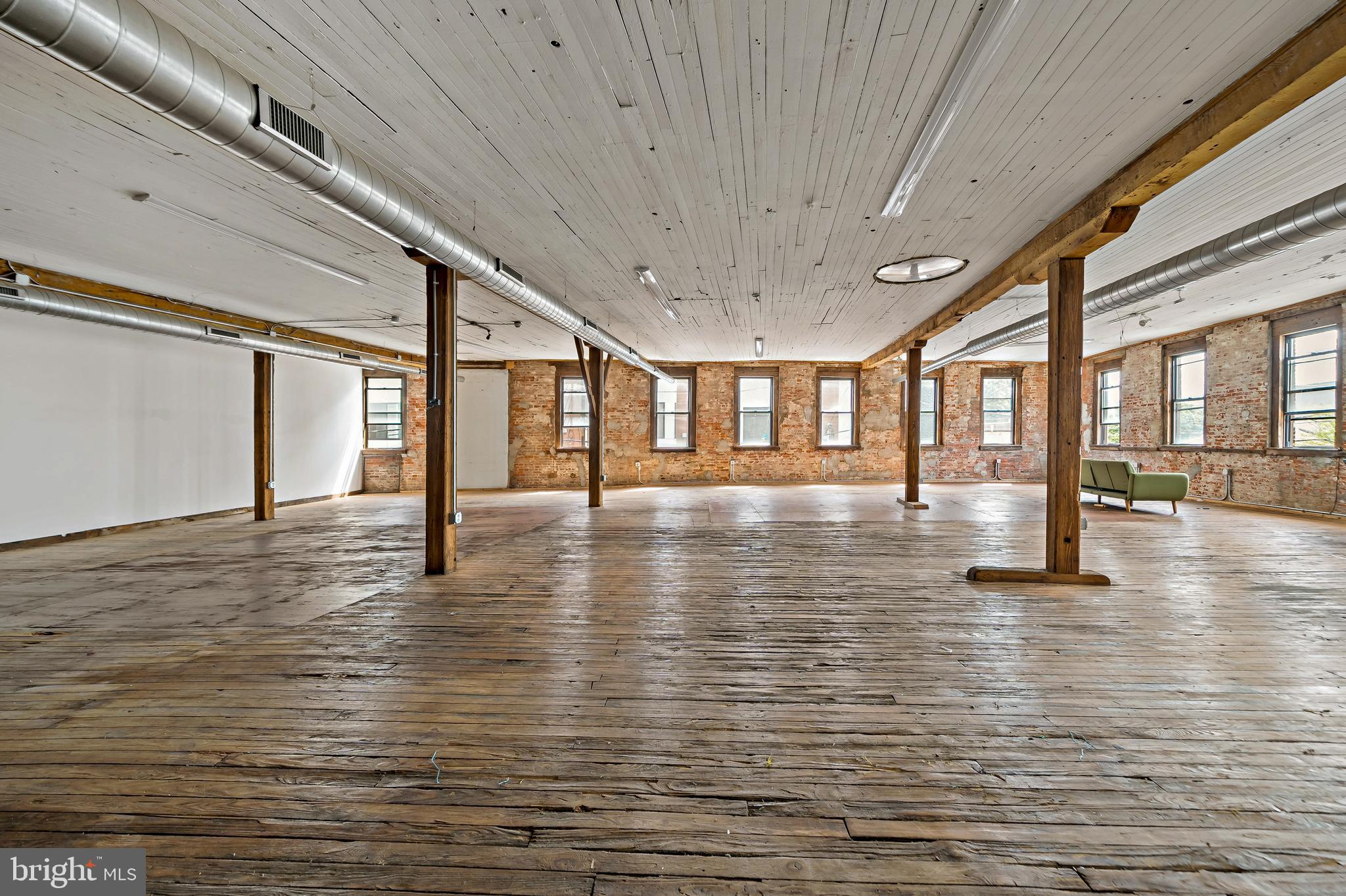 2101 GERMANTOWN AVENUE -2103