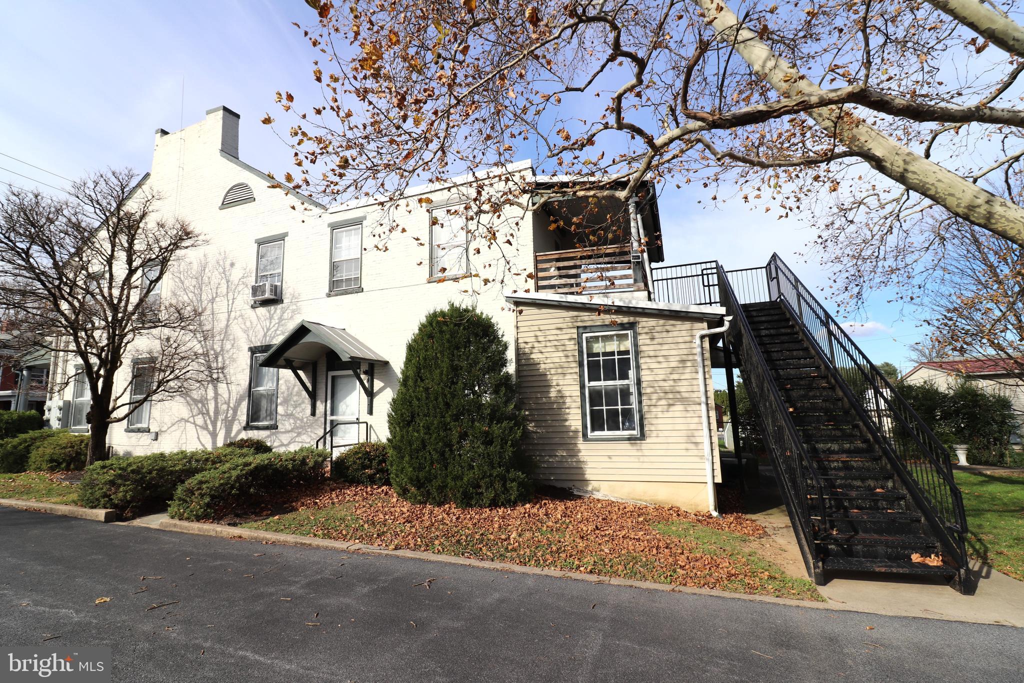 1405 Rear W MAIN STREET 1413