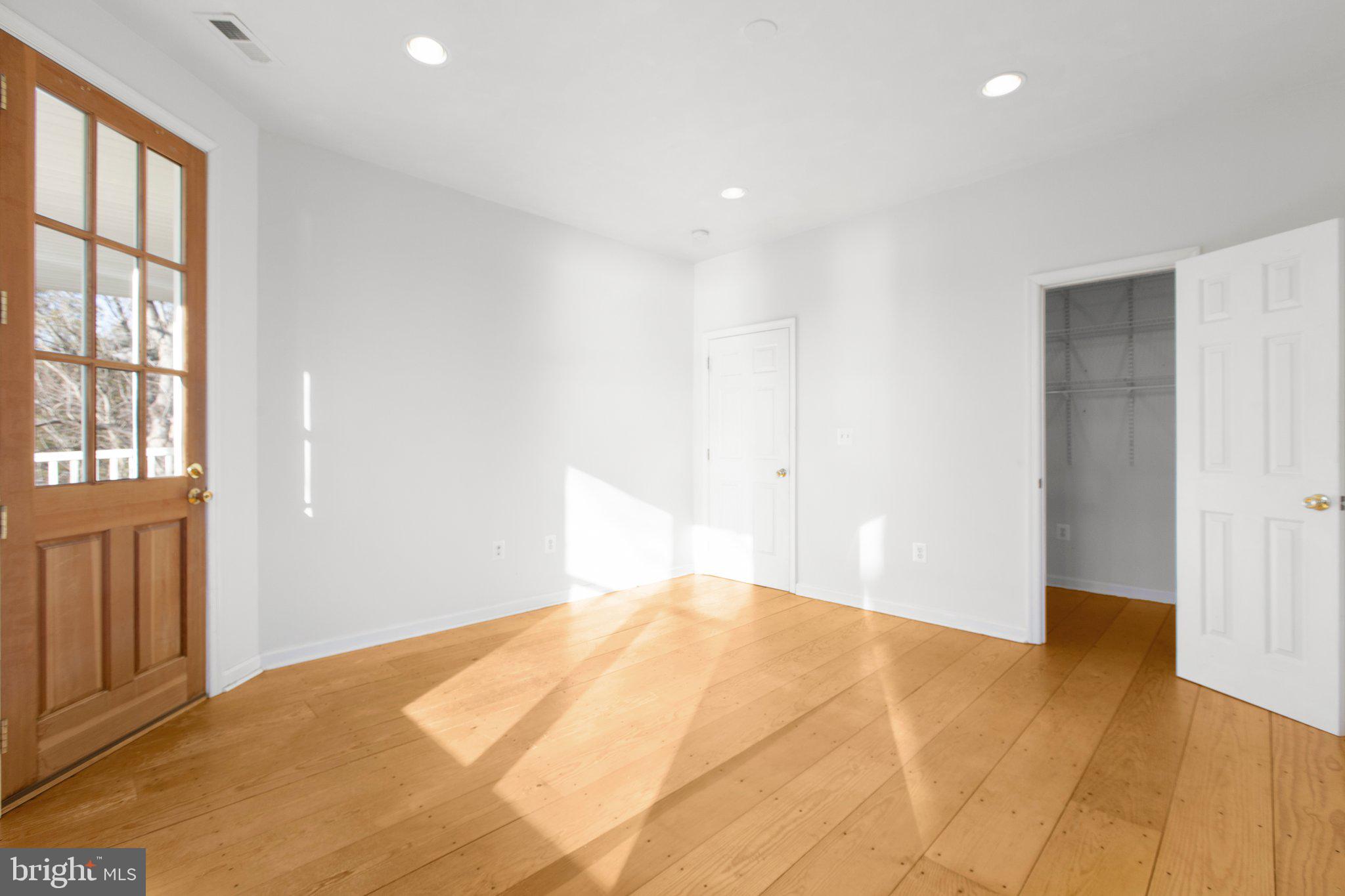 MARLBOROUGH POINT - Residential