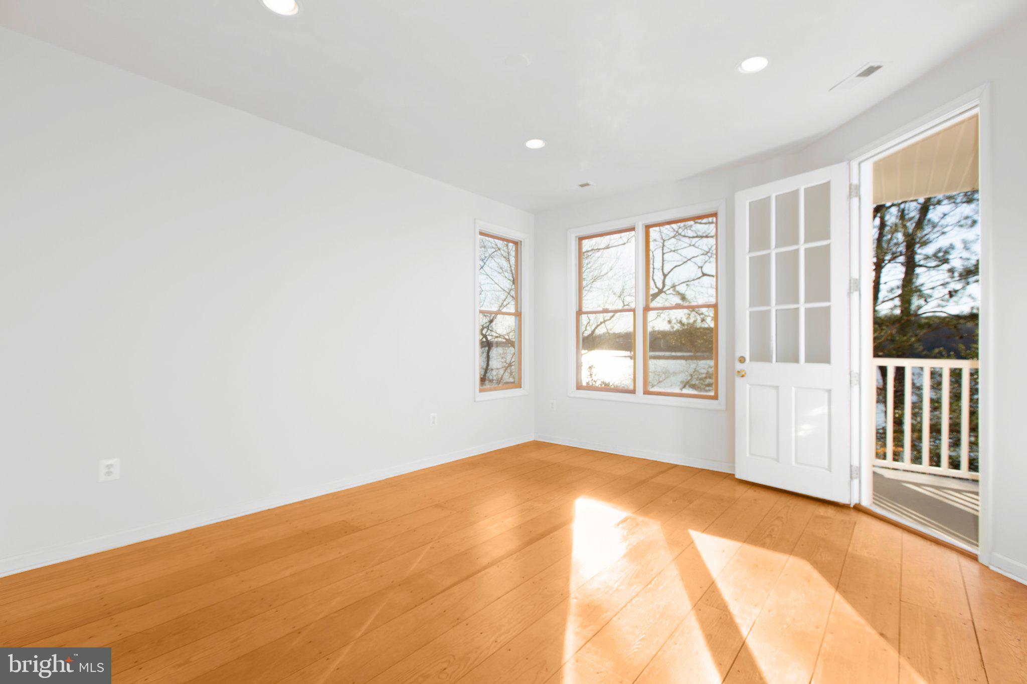 MARLBOROUGH POINT - Residential