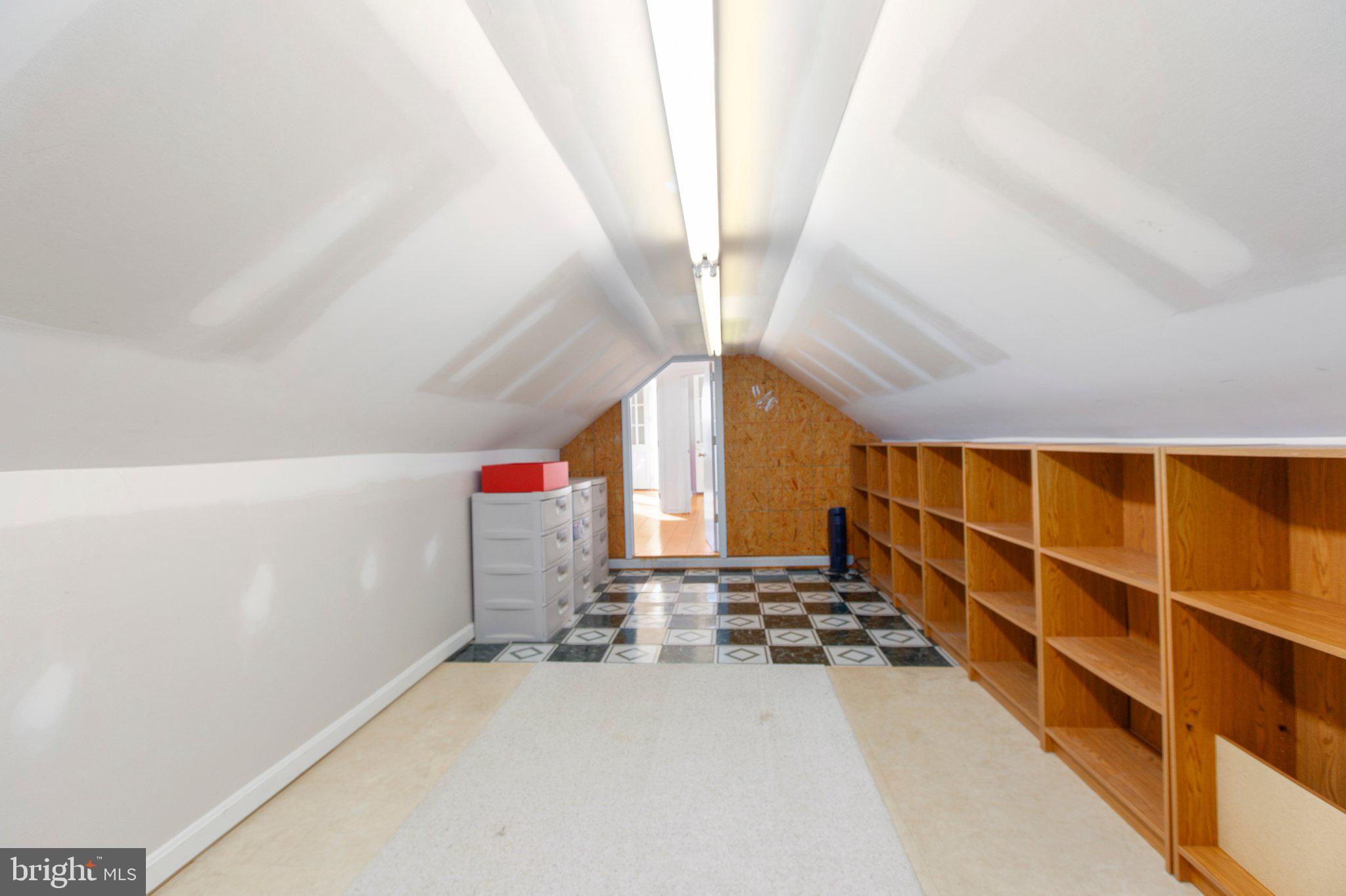 MARLBOROUGH POINT - Residential