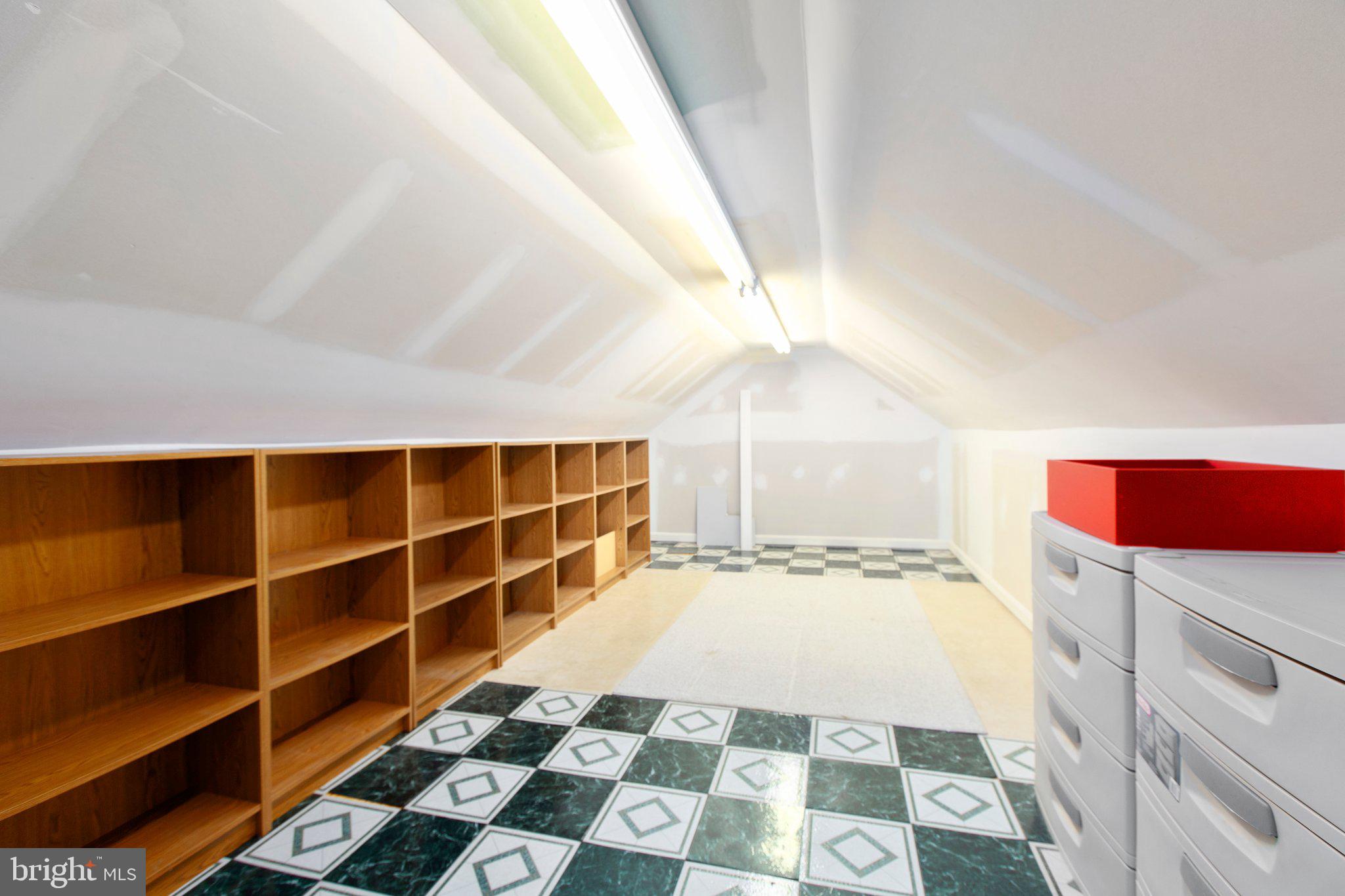 MARLBOROUGH POINT - Residential