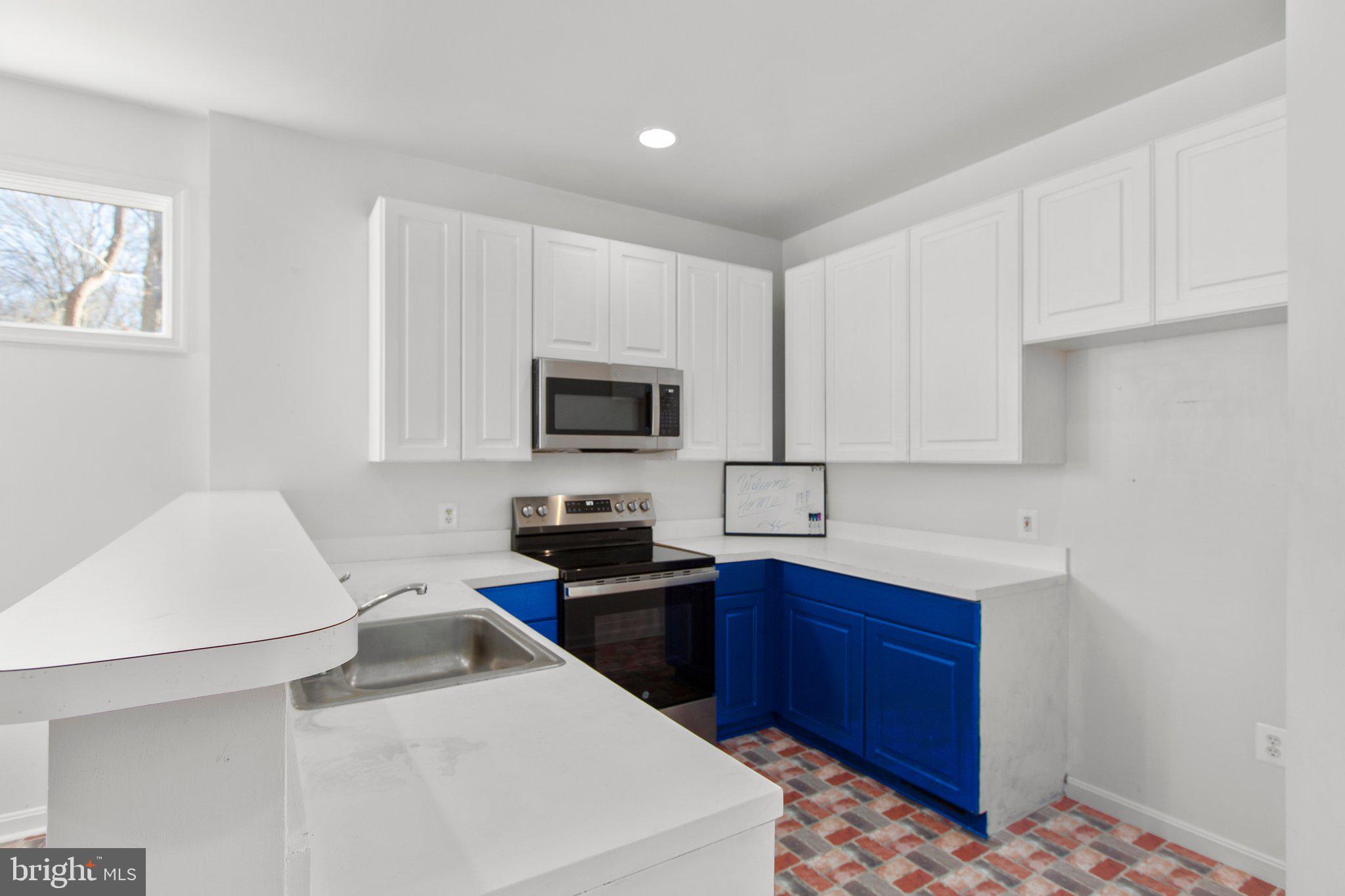 MARLBOROUGH POINT - Residential