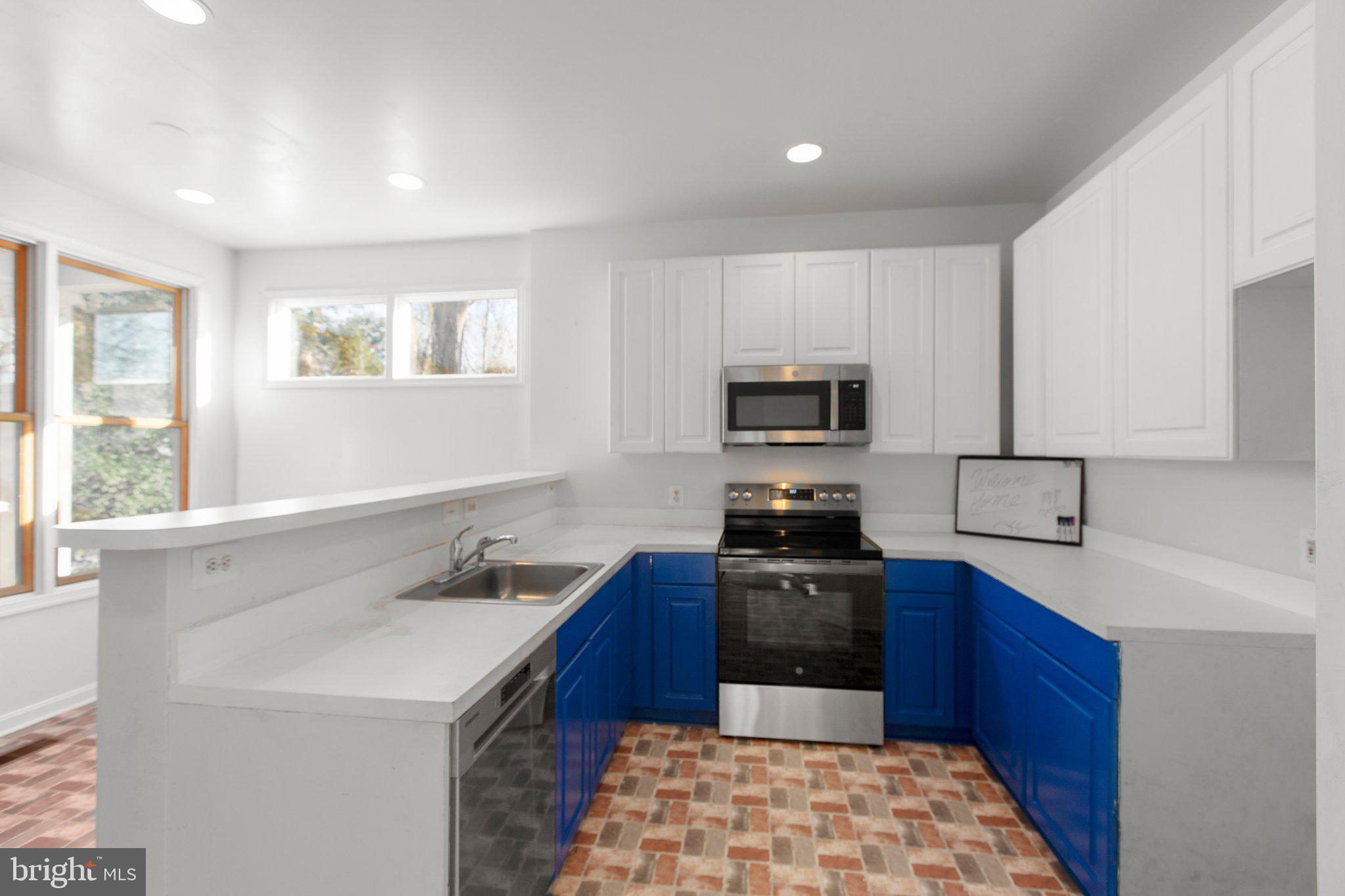 MARLBOROUGH POINT - Residential