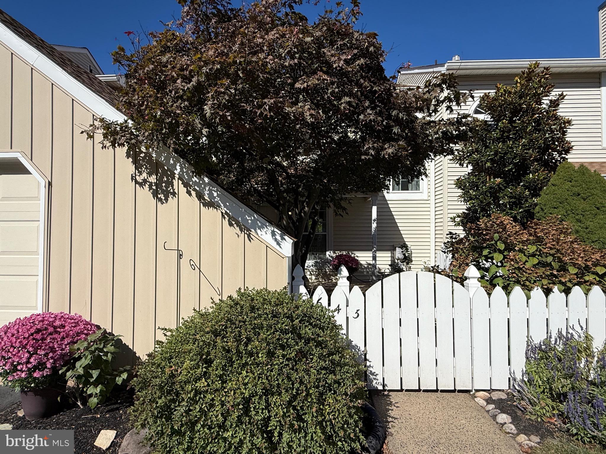 643 CROFT DRIVE