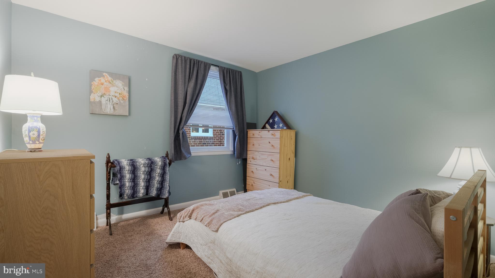 FOX CHASE - Residential