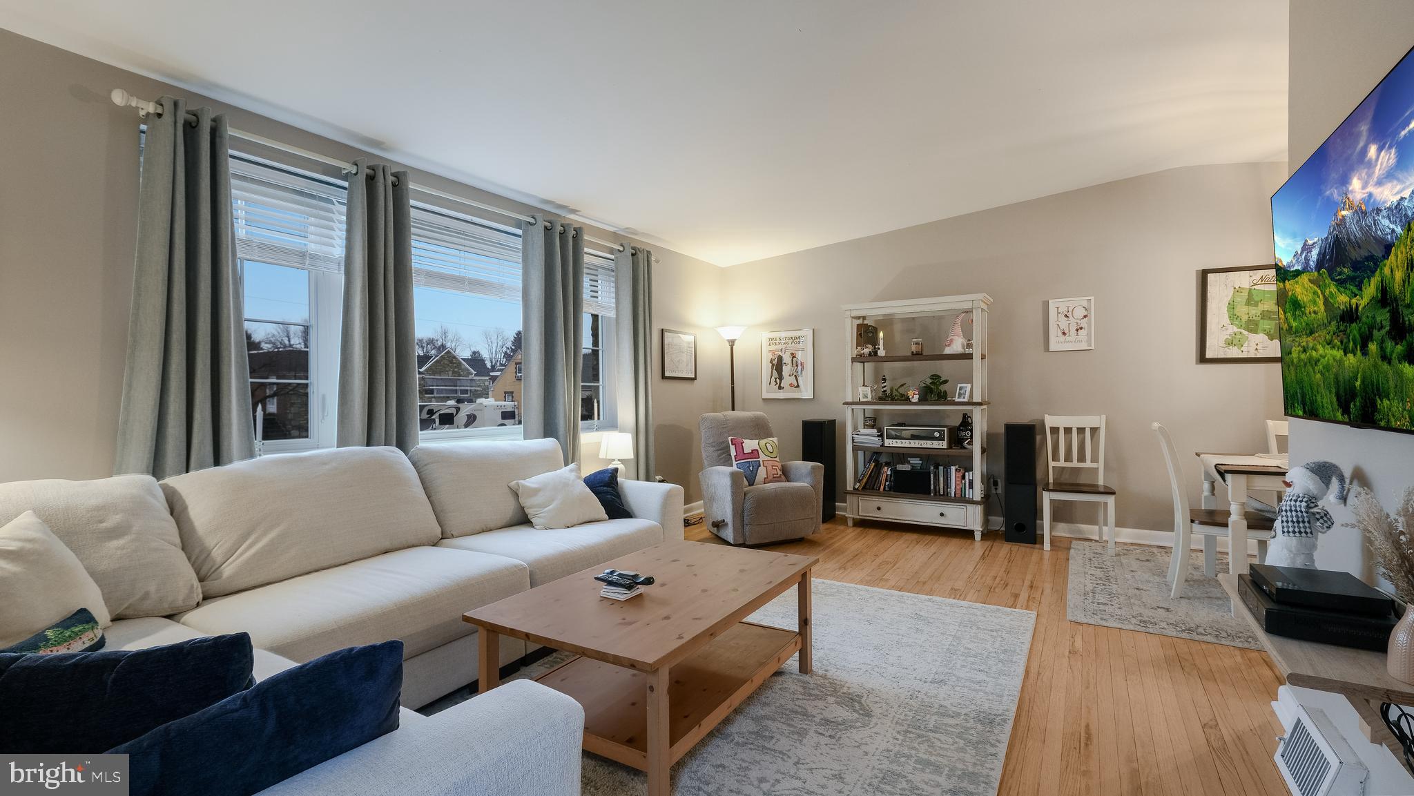 FOX CHASE - Residential