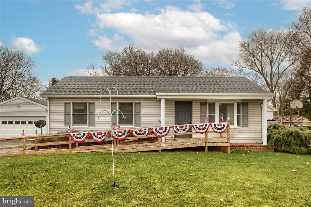 Photo of 2174 Main Street, Lititz, PA 17543 (MLS # PALA2042410)