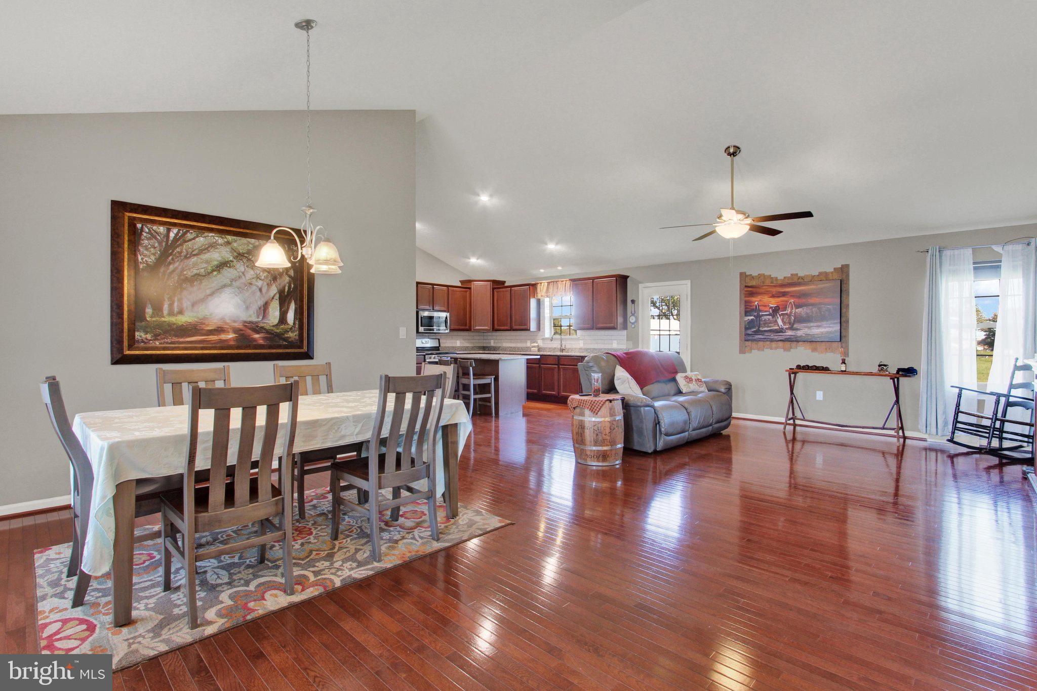 16 CLOVER COURT