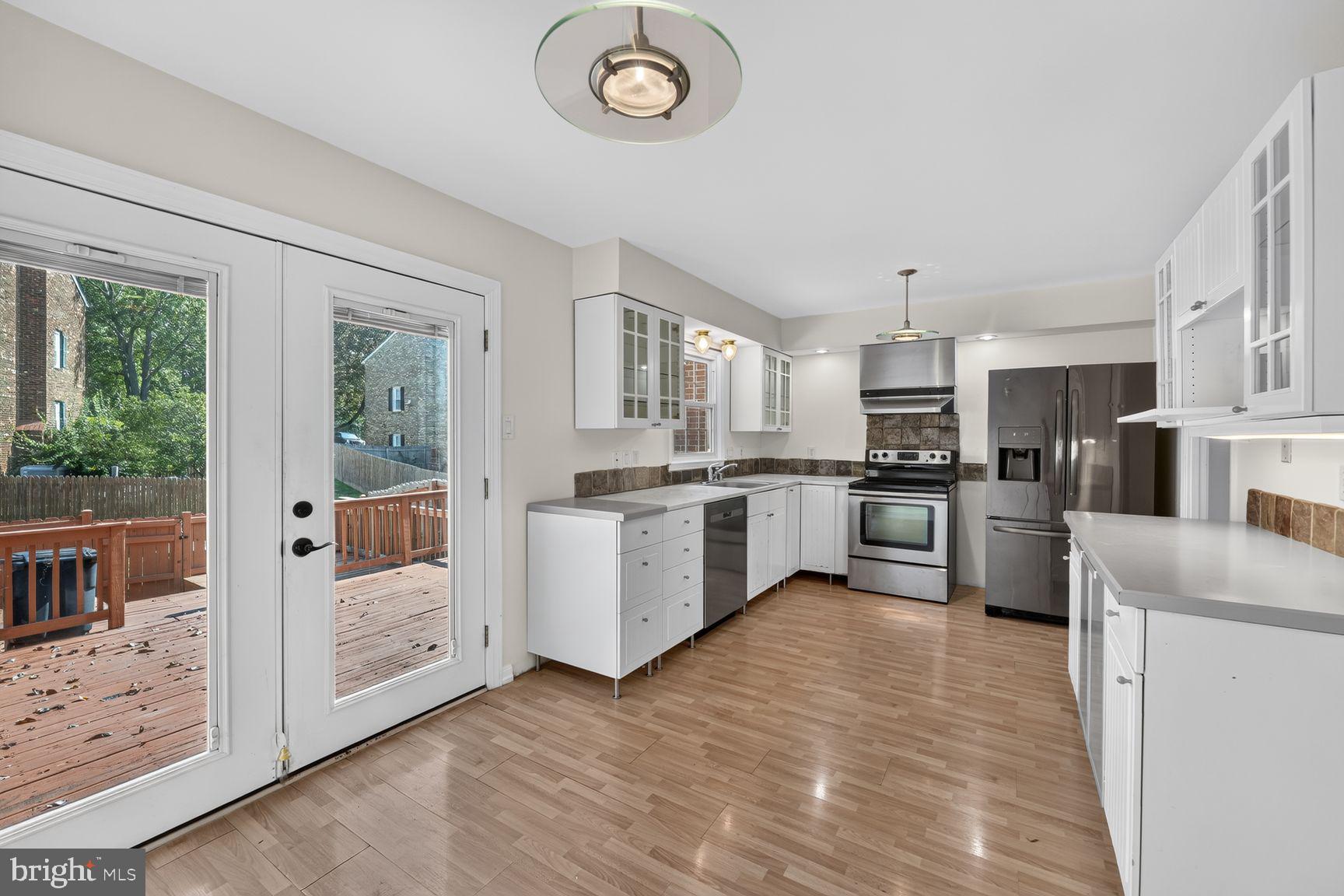 3046 SEMINOLE ROAD