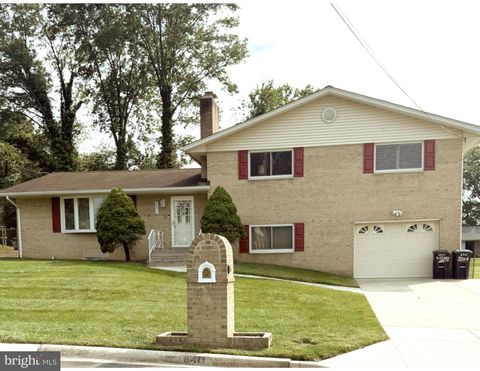 6411 GIFFORD LANE TEMPLE HILLS MD 20748