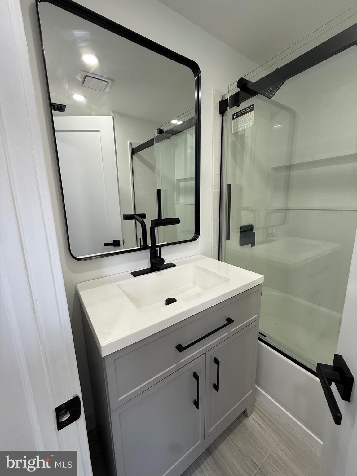 NON AVAILABLE - Residential