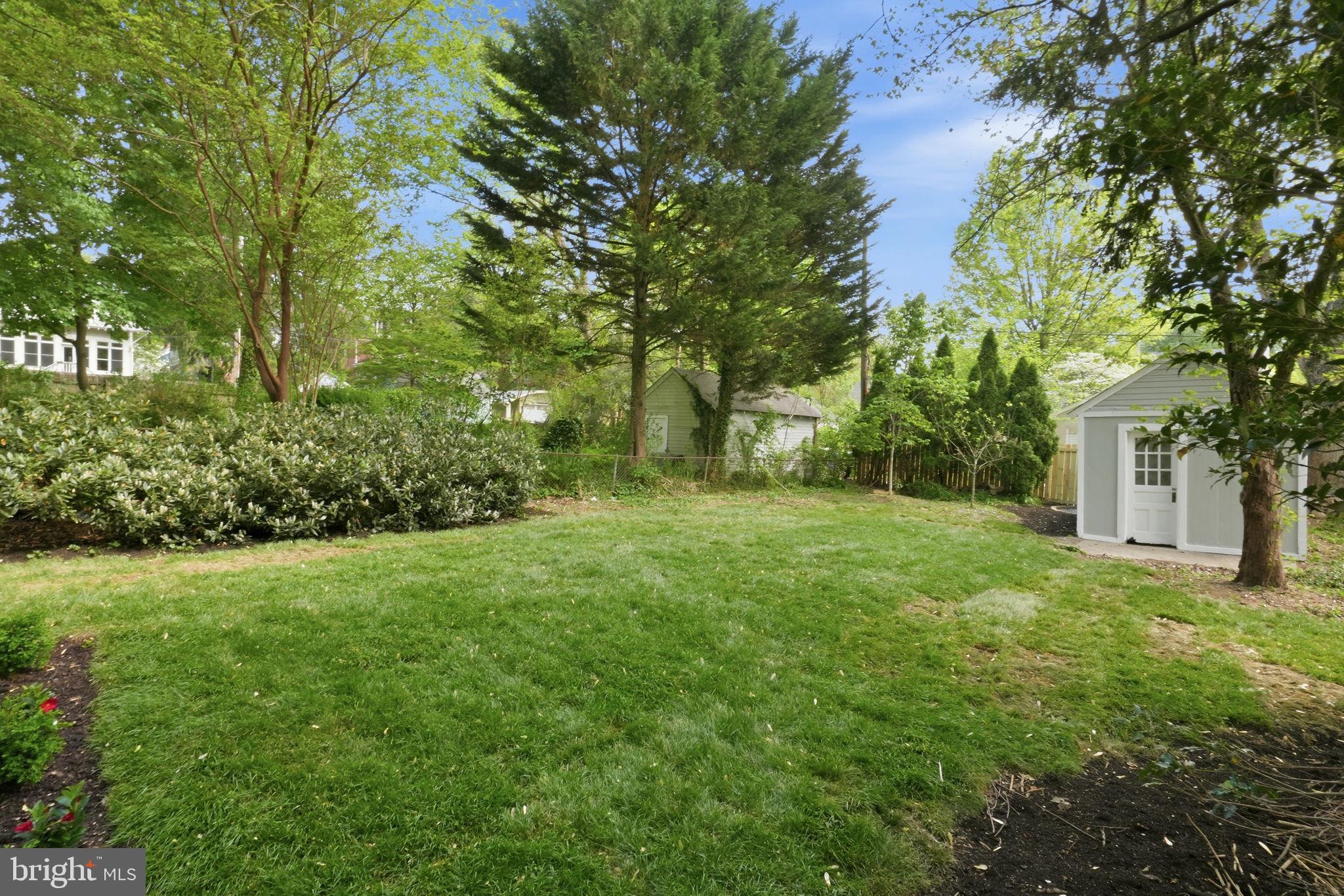 AMERICAN UNIVERSITY PARK - Residential