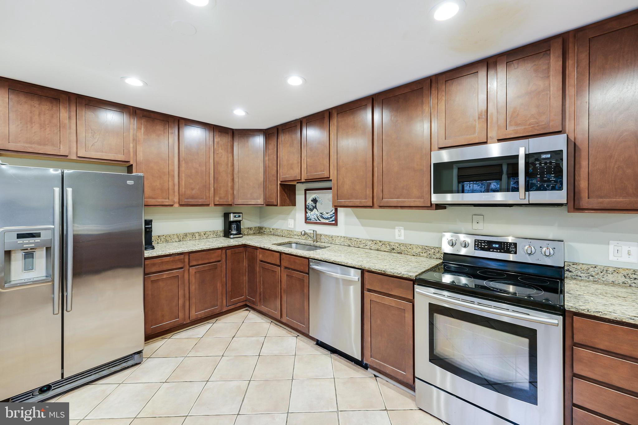 OLIVER ESTATES - Residential