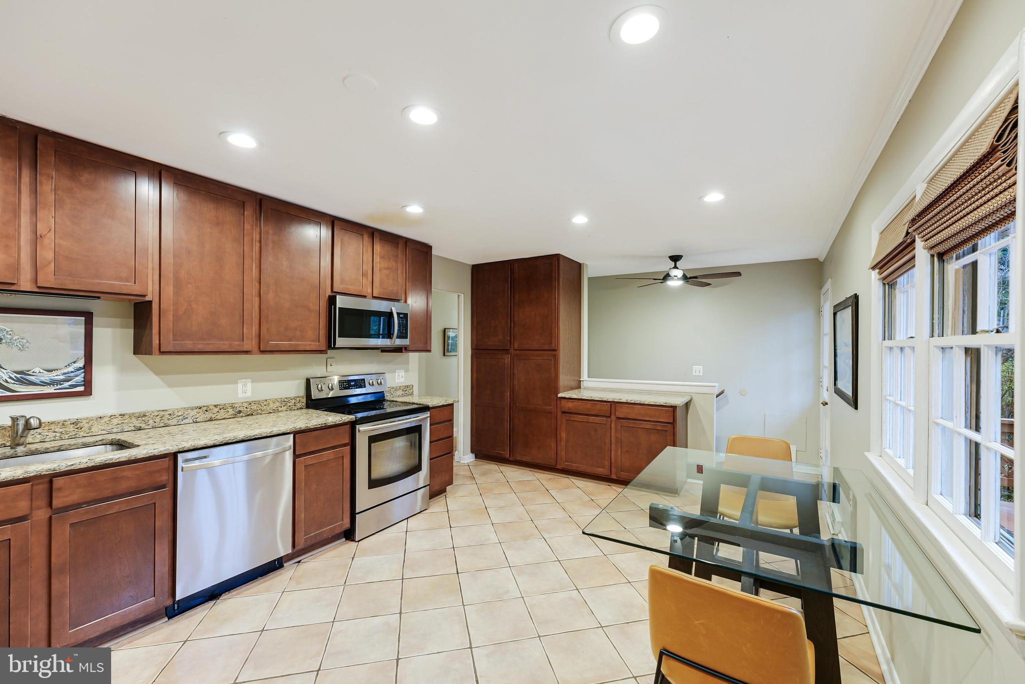 OLIVER ESTATES - Residential