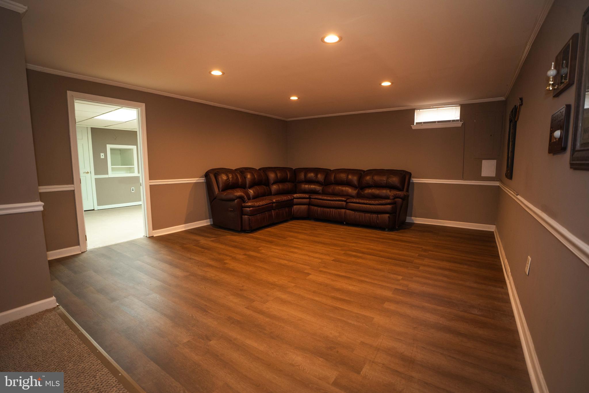 BROOKWOOD ESTS - Residential
