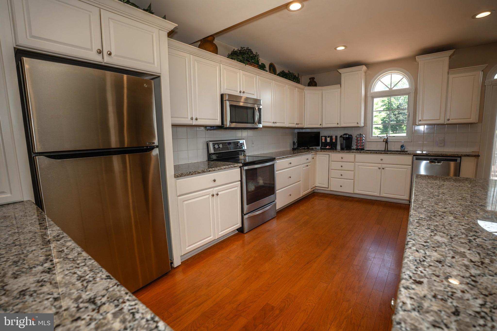 BROOKWOOD ESTS - Residential