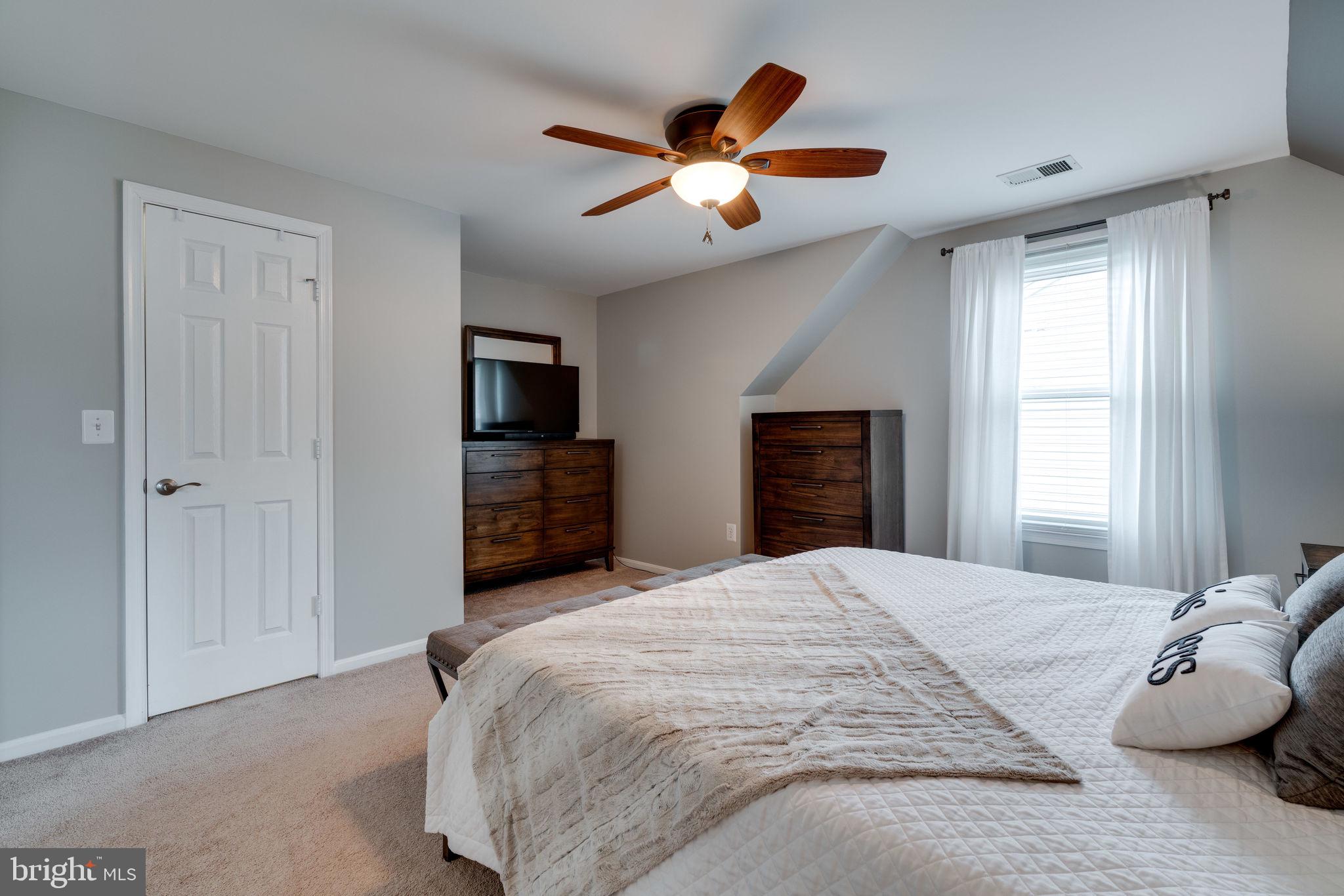 DALE CITY - Residential