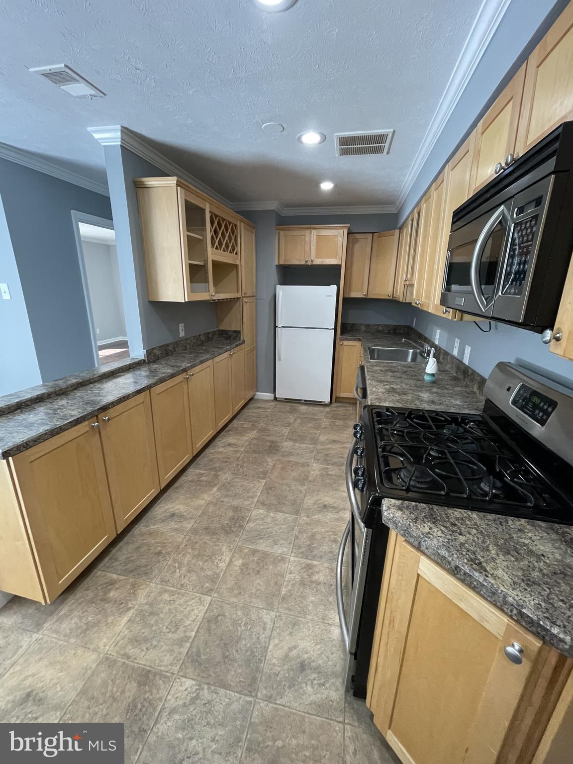 MARLOW - Residential Lease