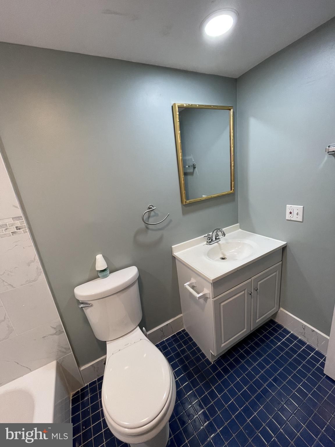 MARLOW - Residential Lease