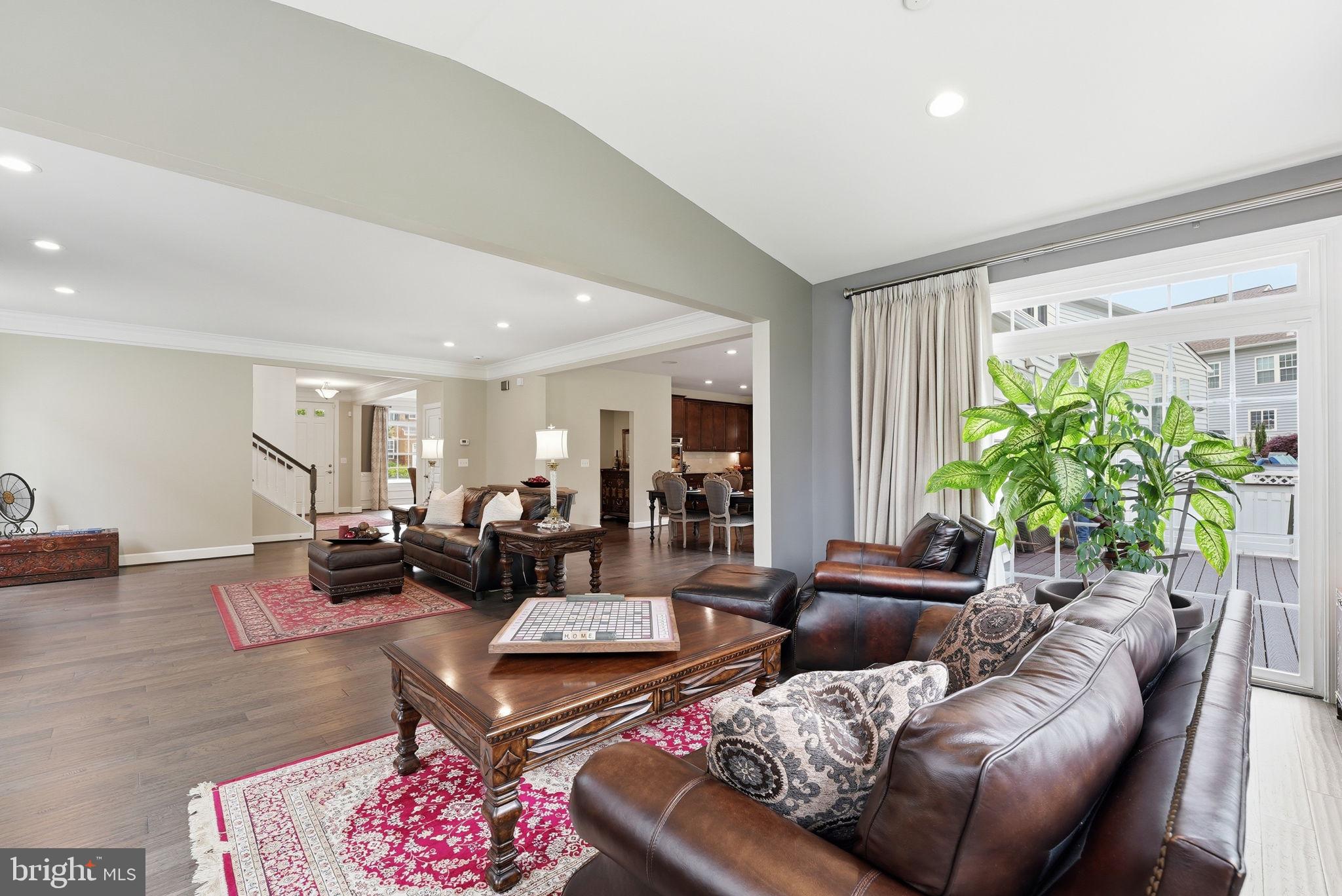 SUMMIT OAKS - Residential