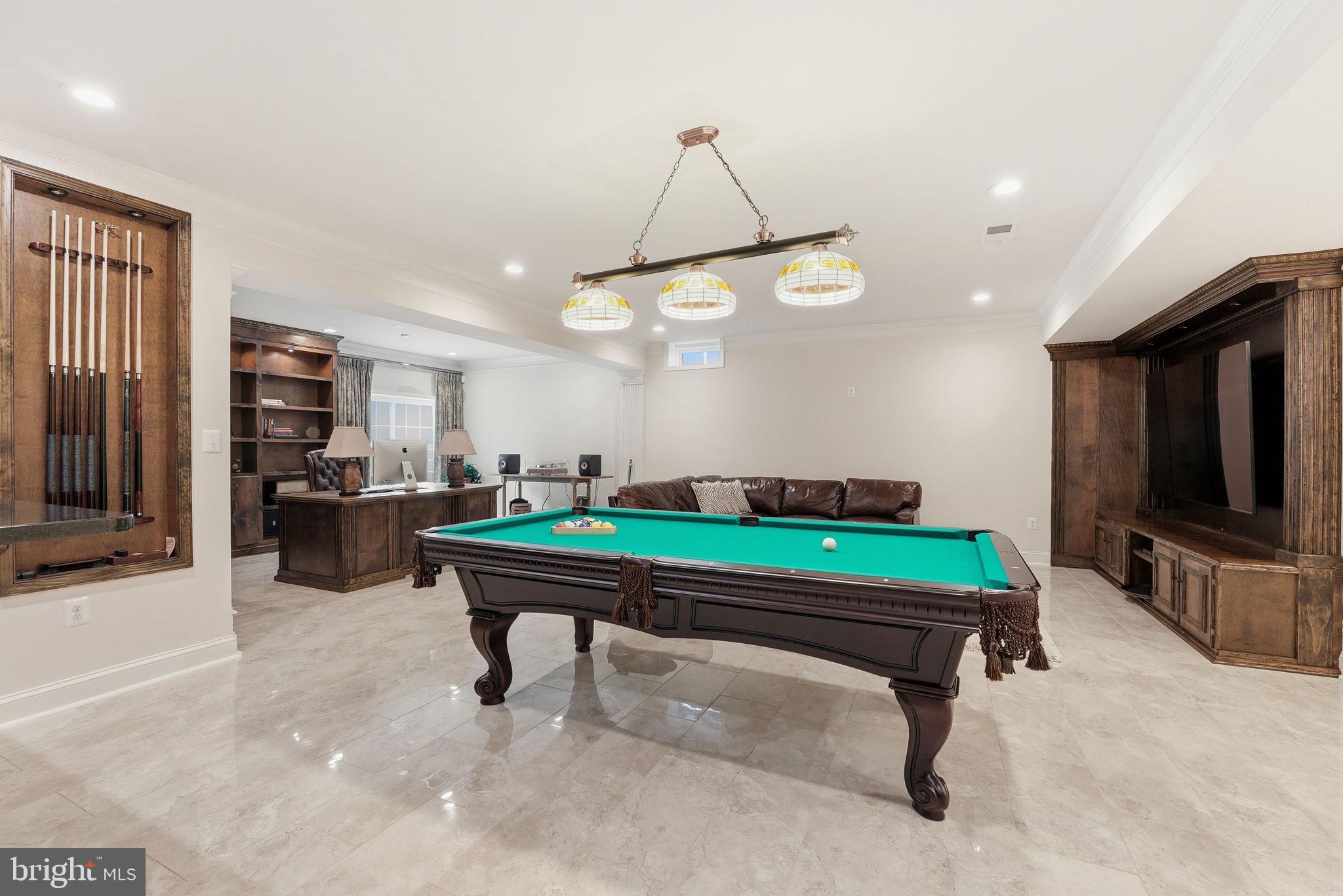 SUMMIT OAKS - Residential