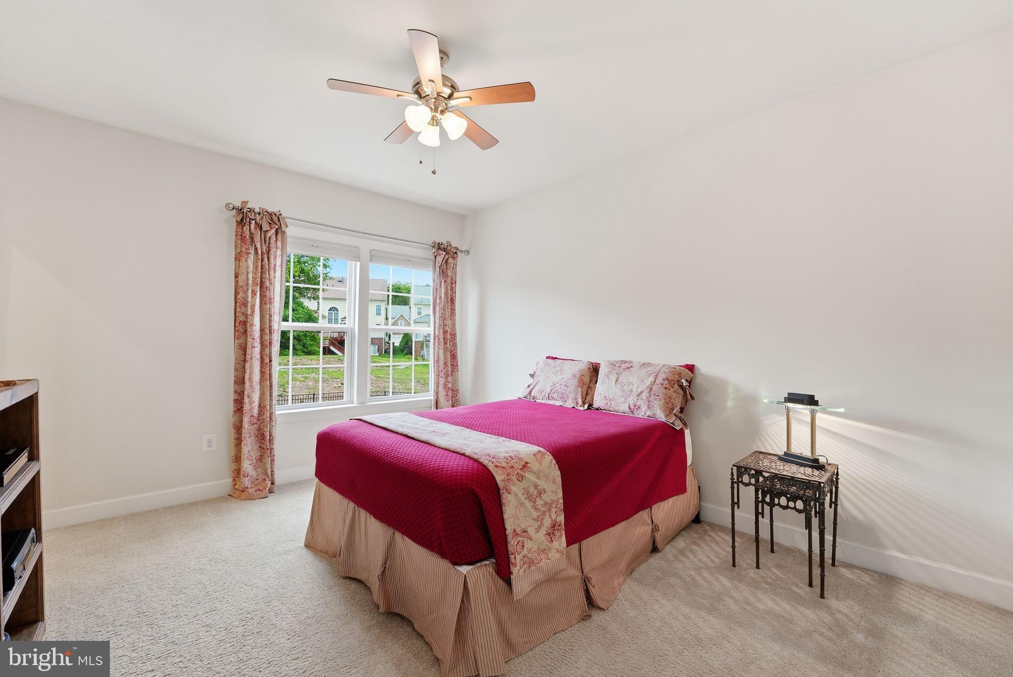 SUMMIT OAKS - Residential