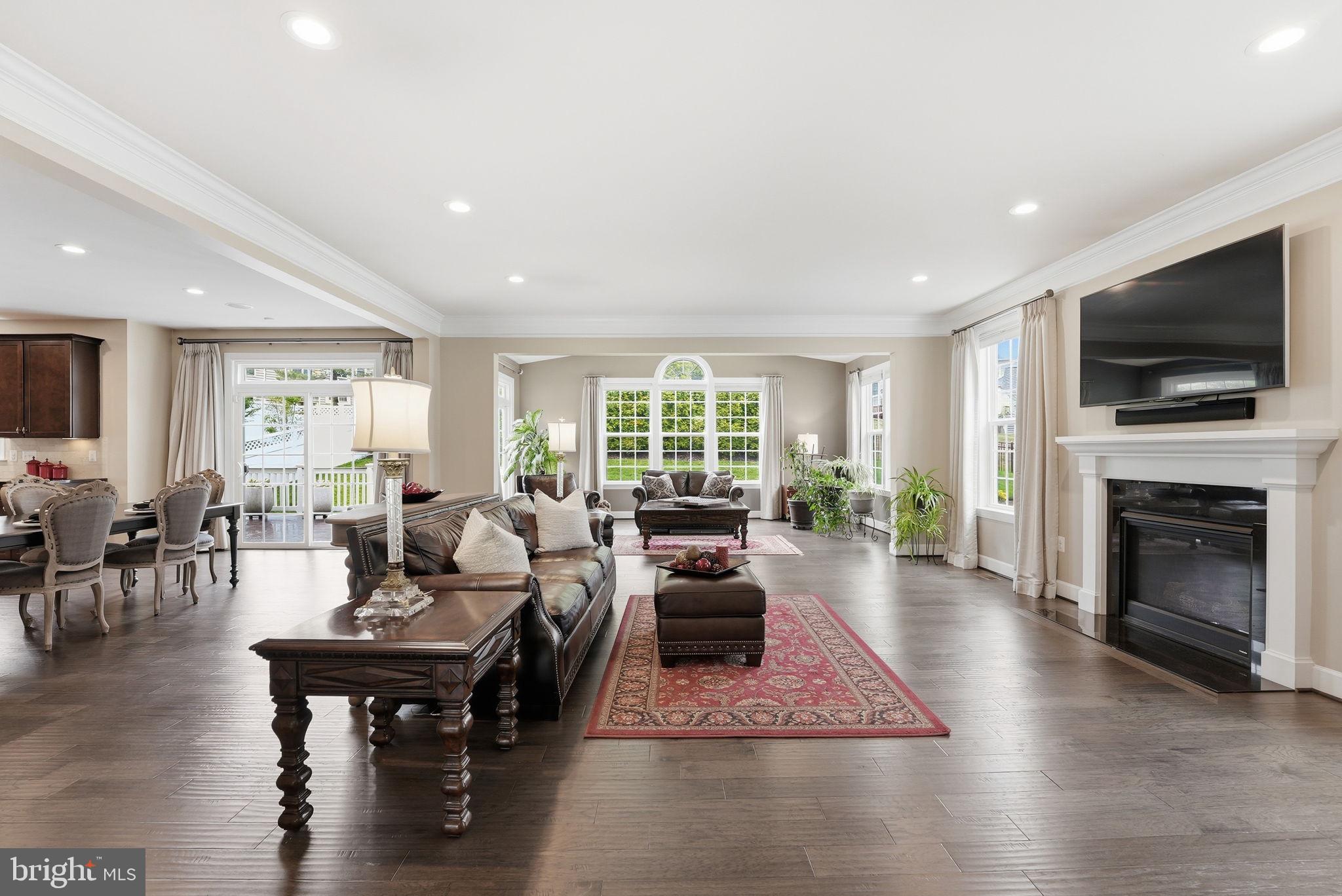 SUMMIT OAKS - Residential