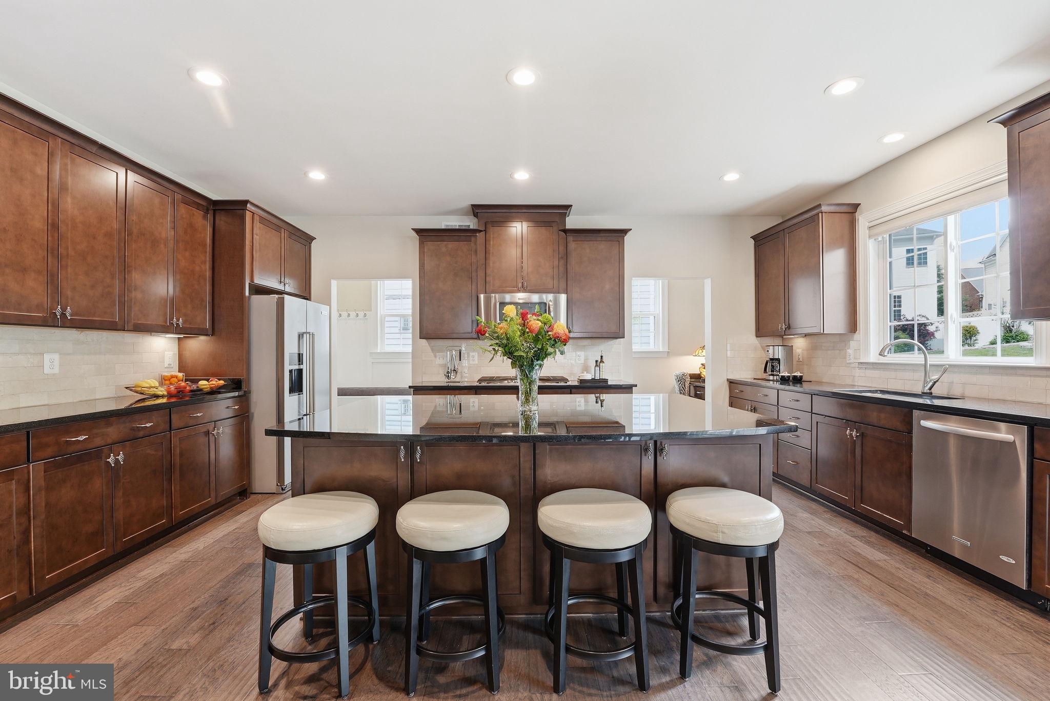 SUMMIT OAKS - Residential