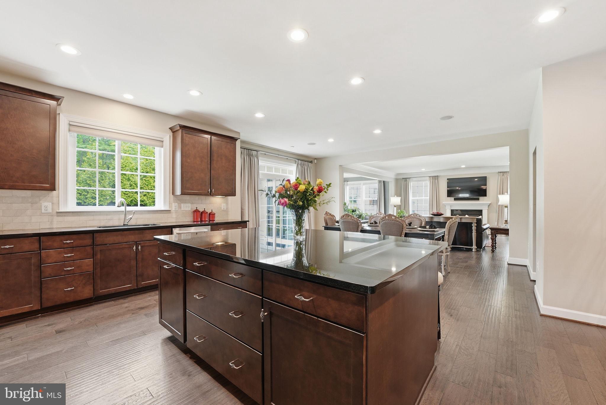 SUMMIT OAKS - Residential