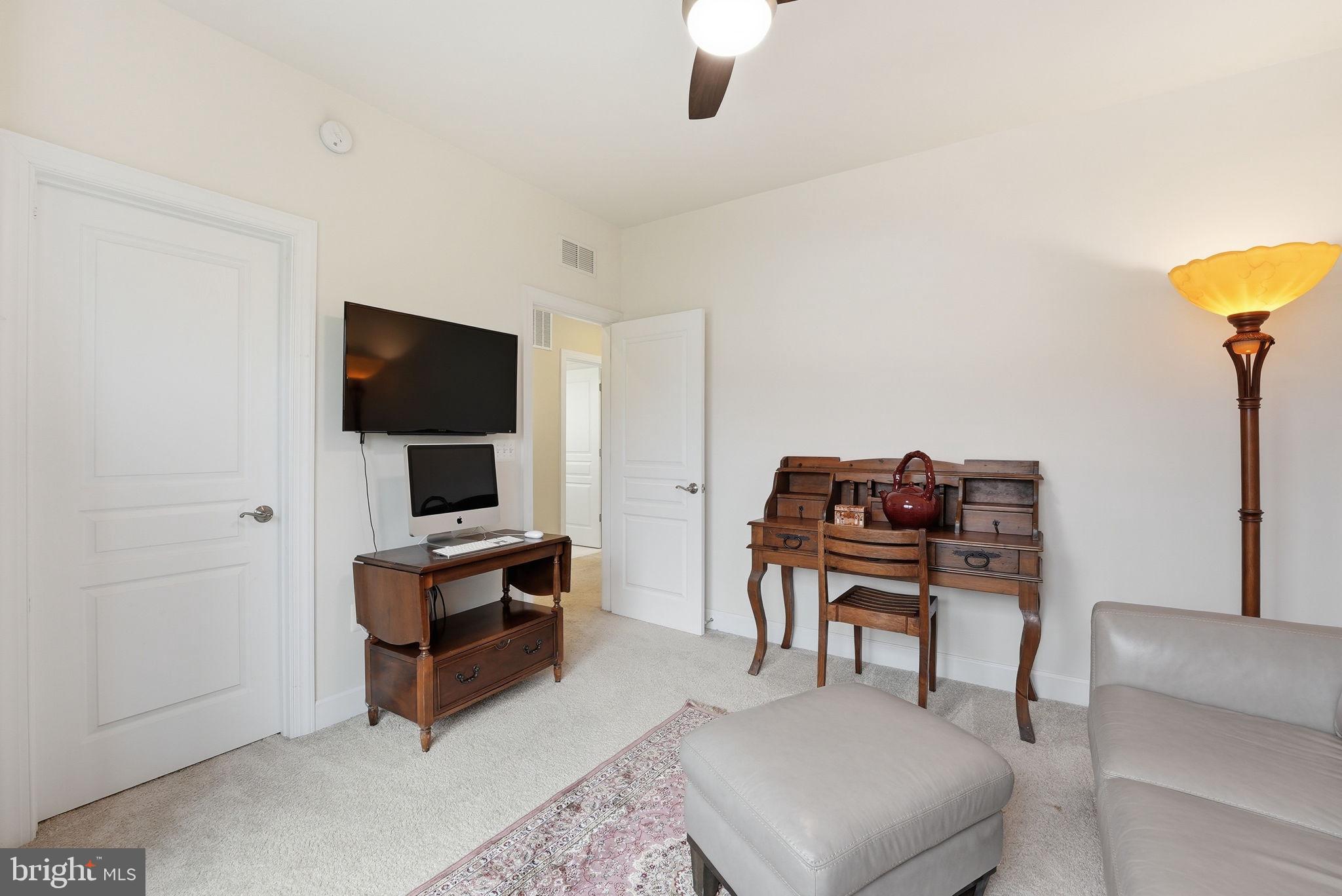 SUMMIT OAKS - Residential
