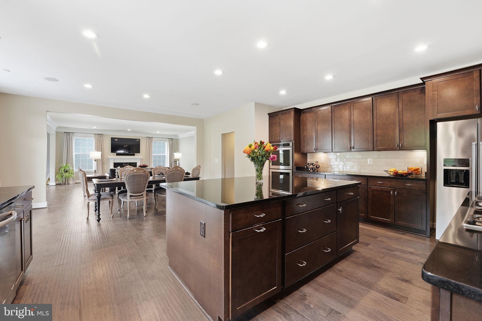 SUMMIT OAKS - Residential
