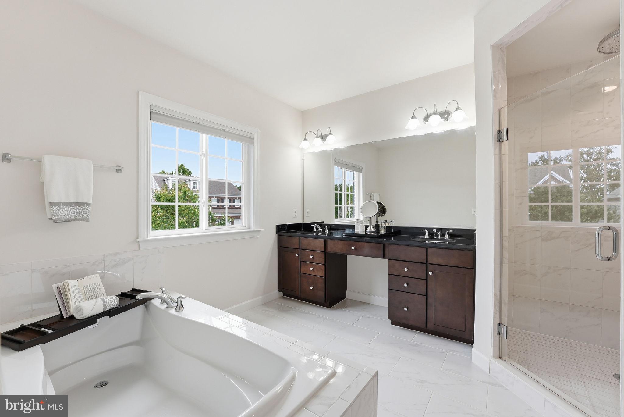 SUMMIT OAKS - Residential