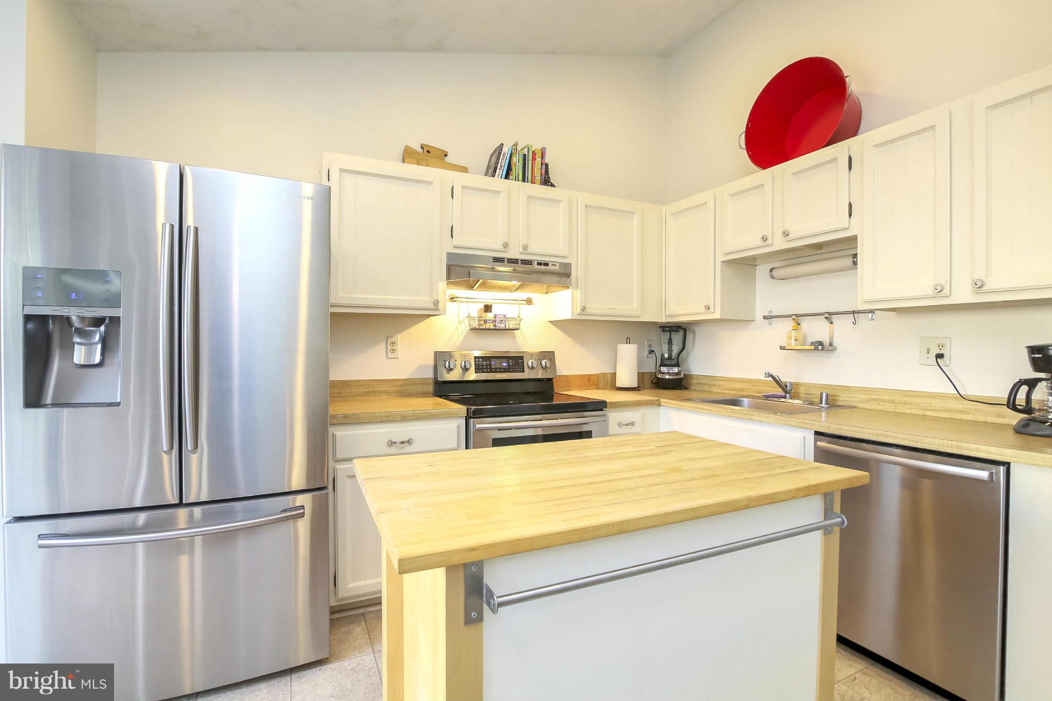 VILLAGE OF OWEN BROWN - Residential