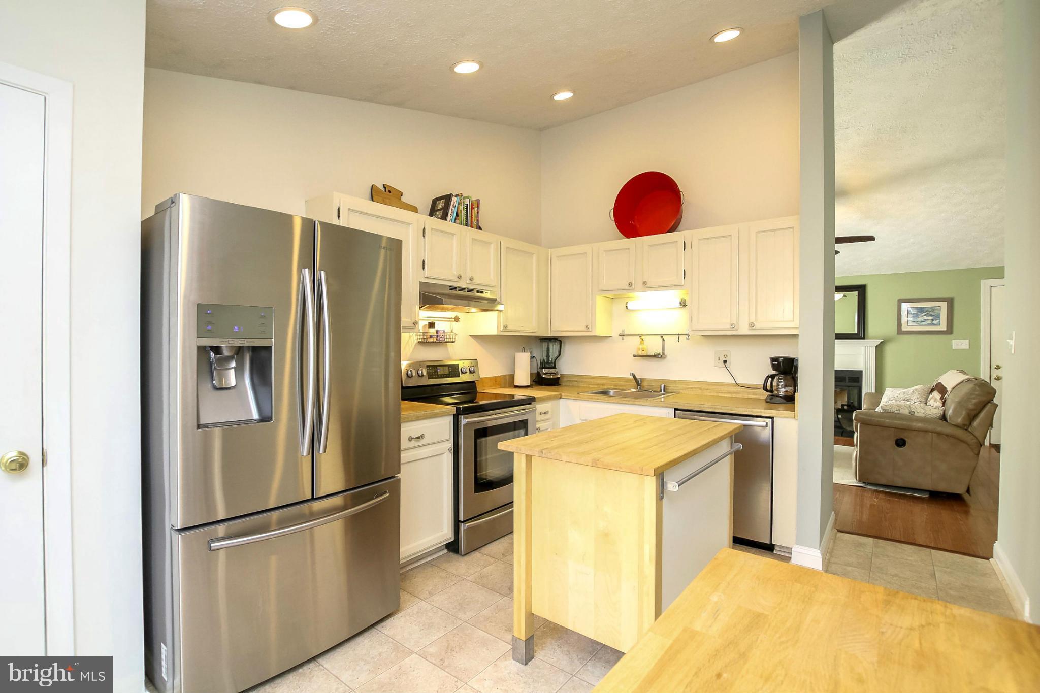 VILLAGE OF OWEN BROWN - Residential