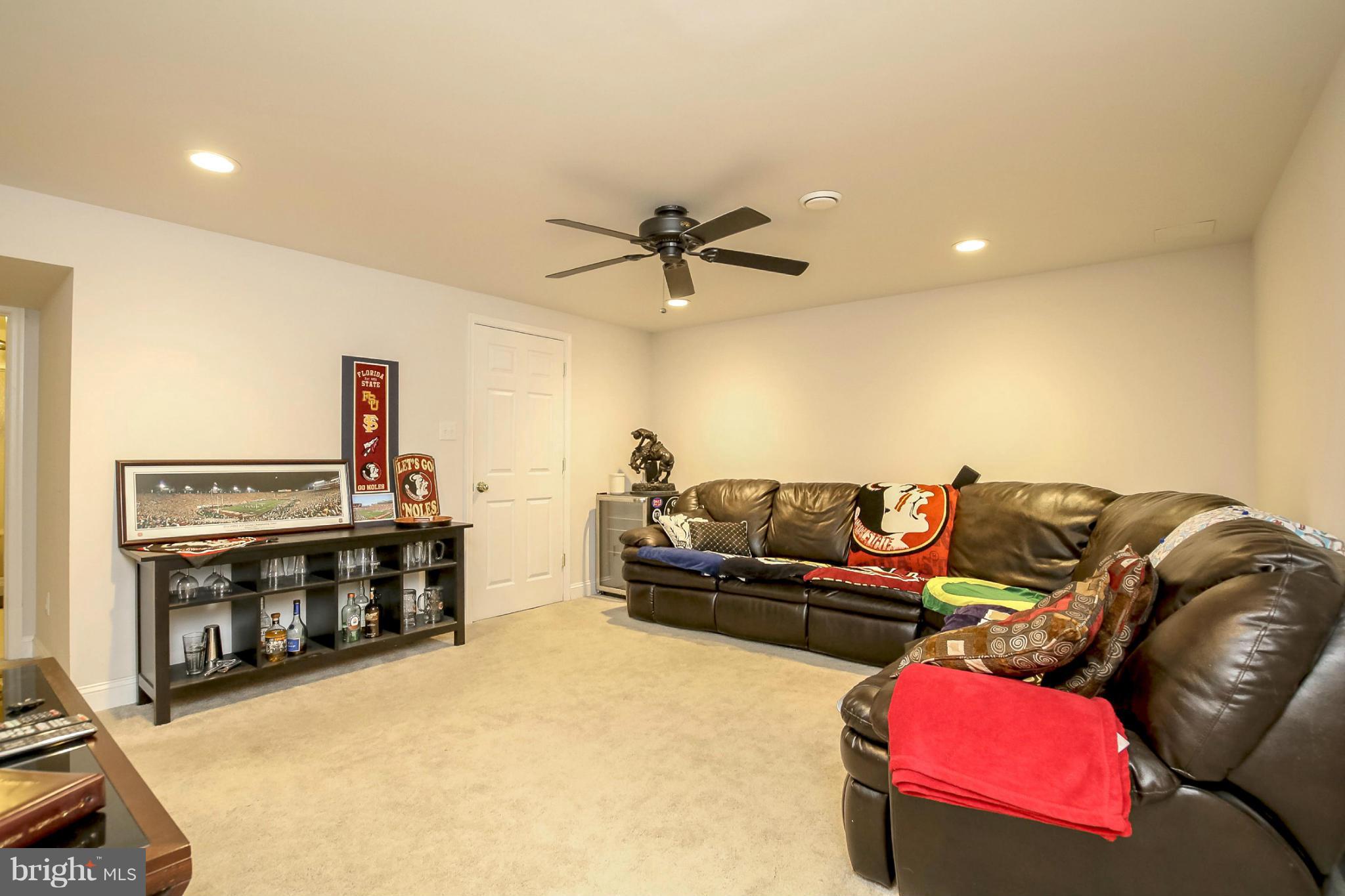 VILLAGE OF OWEN BROWN - Residential