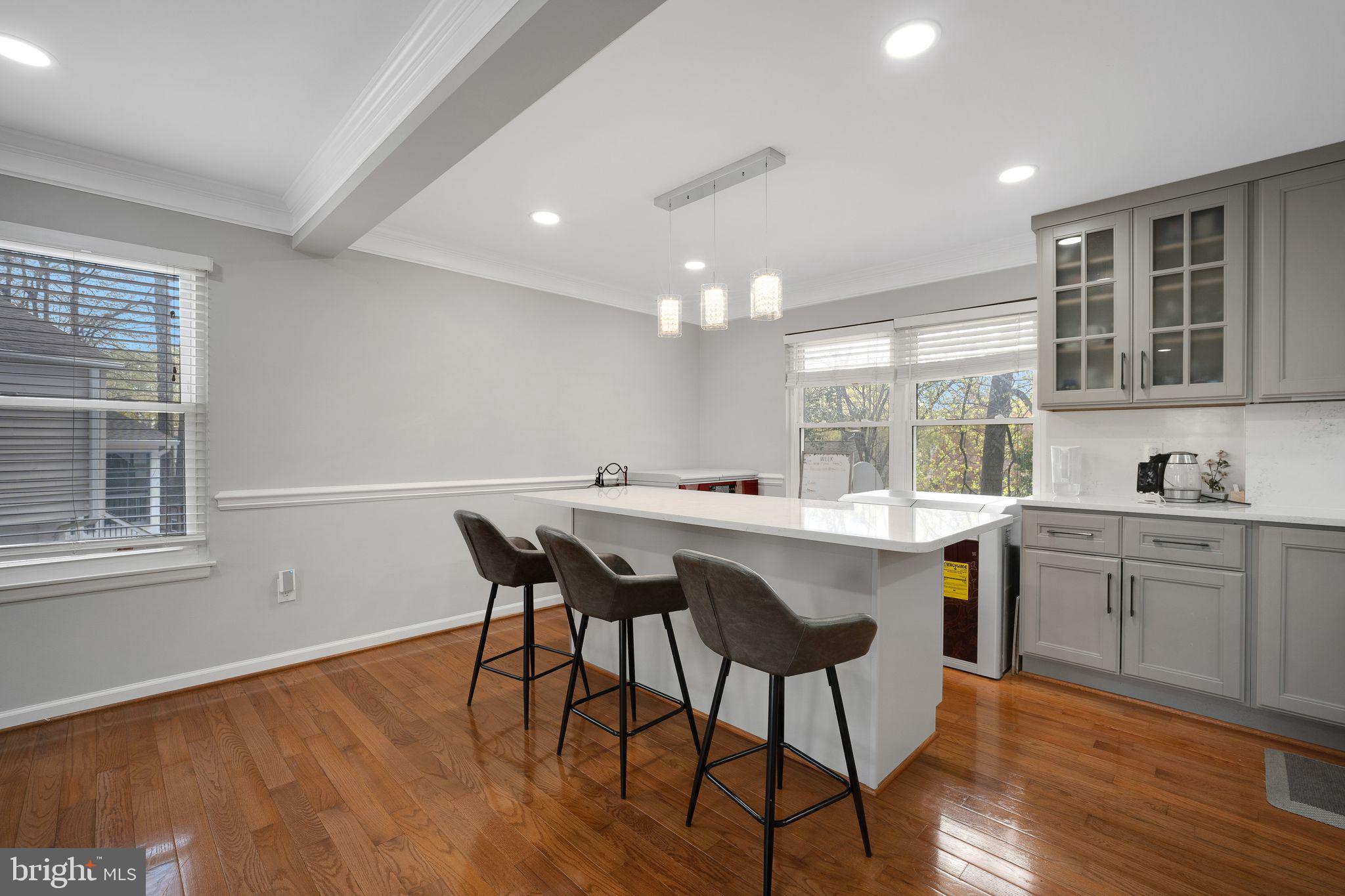 BENT TREE - Residential