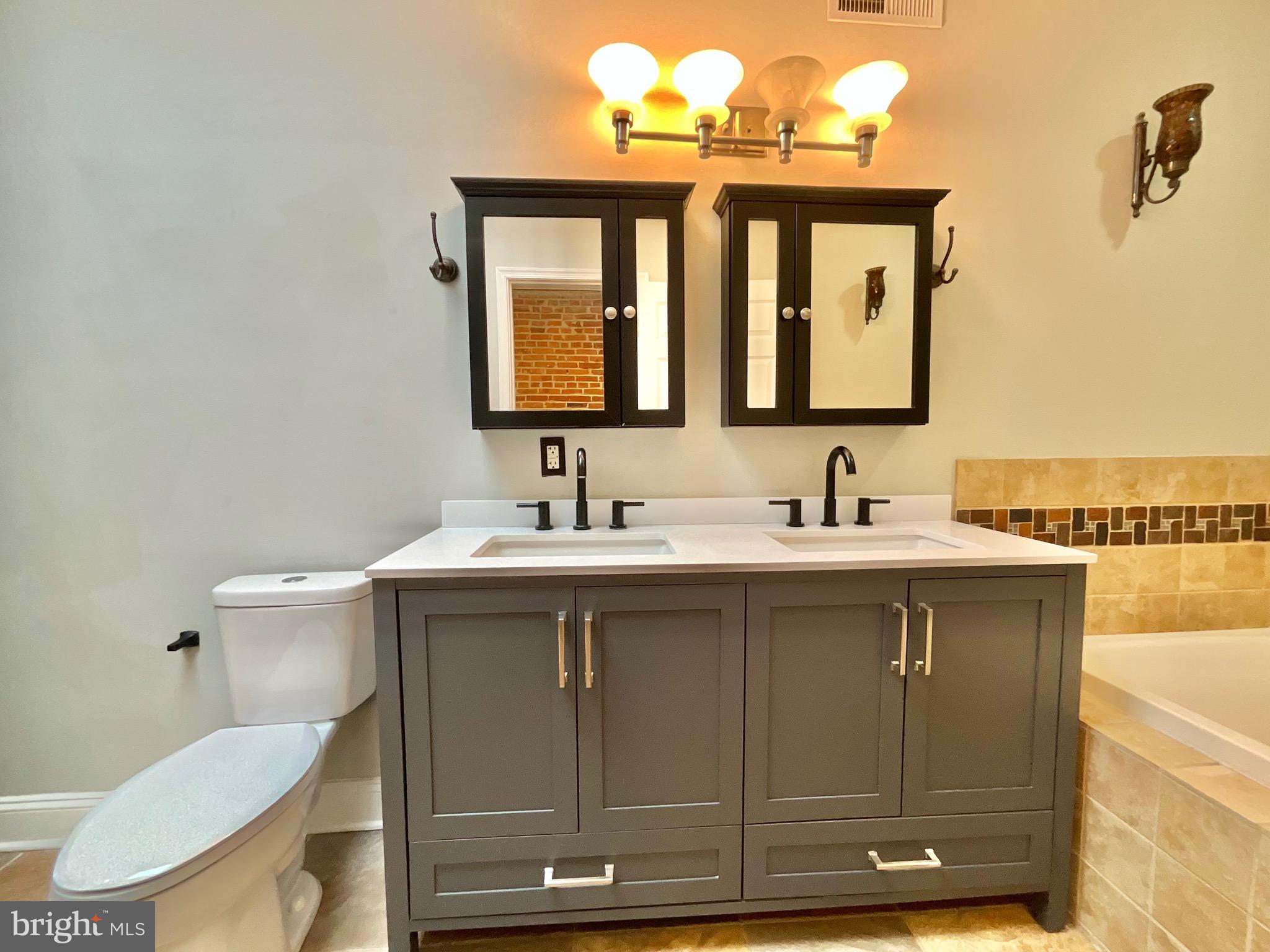 PATTERSON PARK - Residential Lease