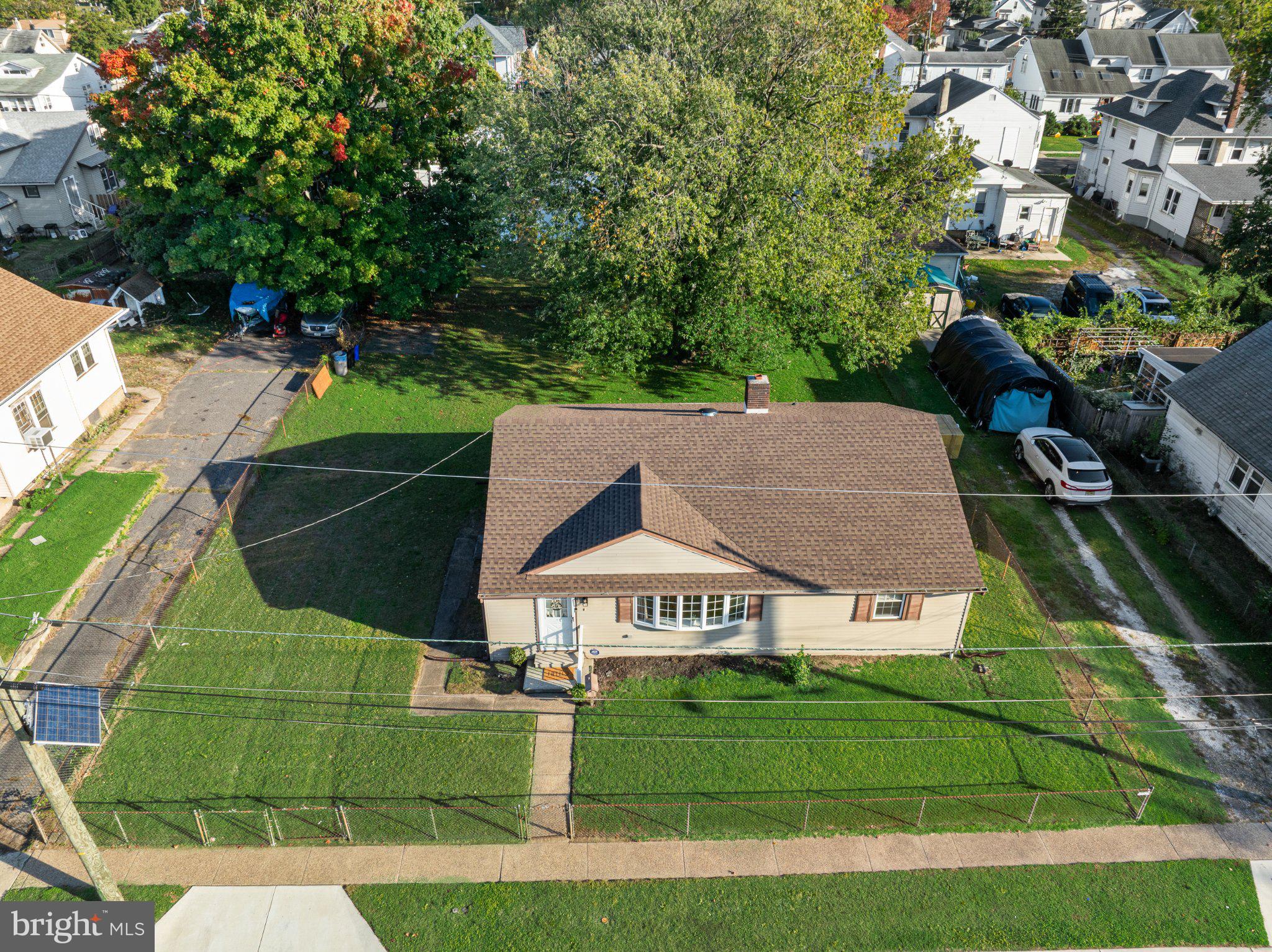 25 BARNARD AVENUE