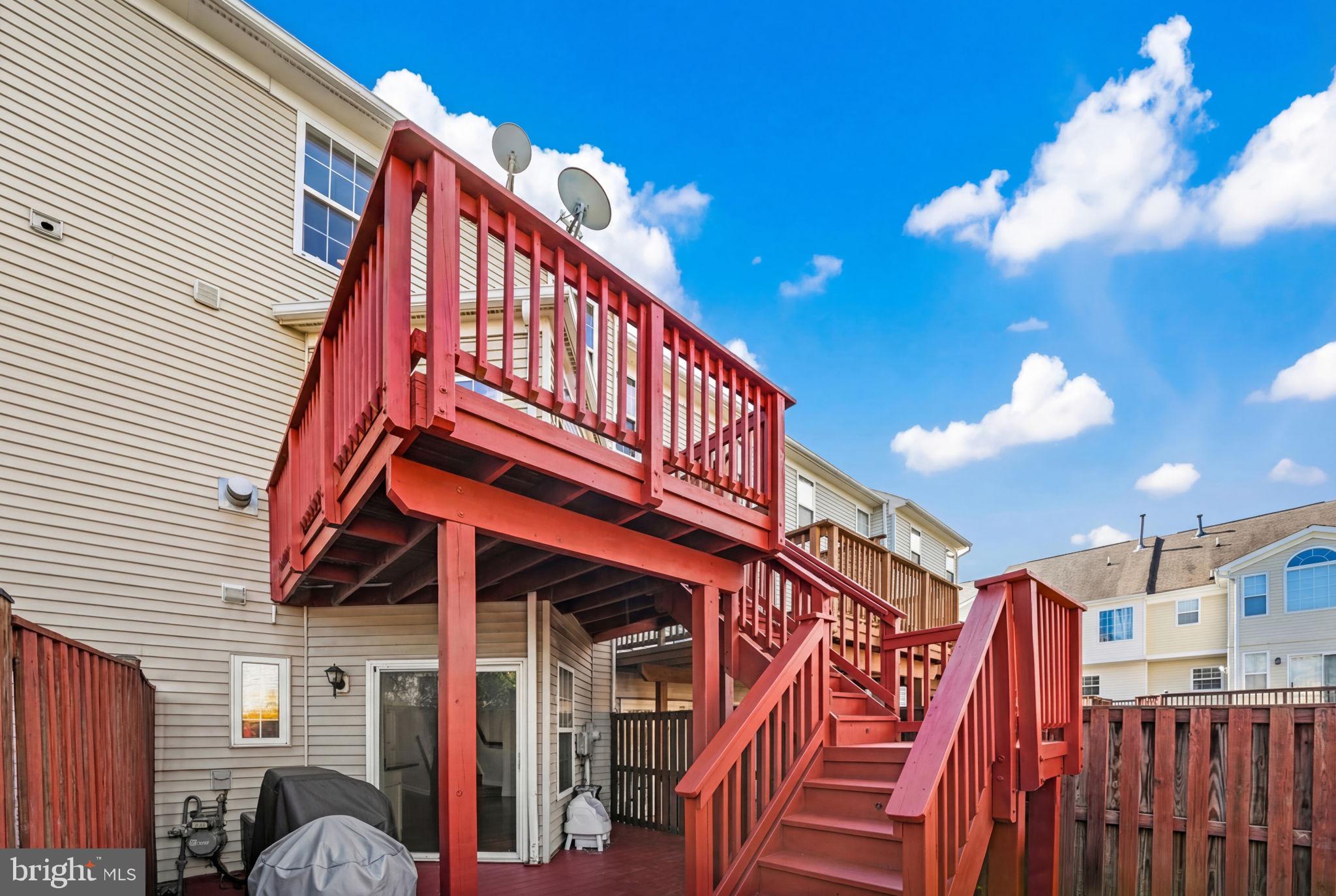 SOUTH RIDING - Residential