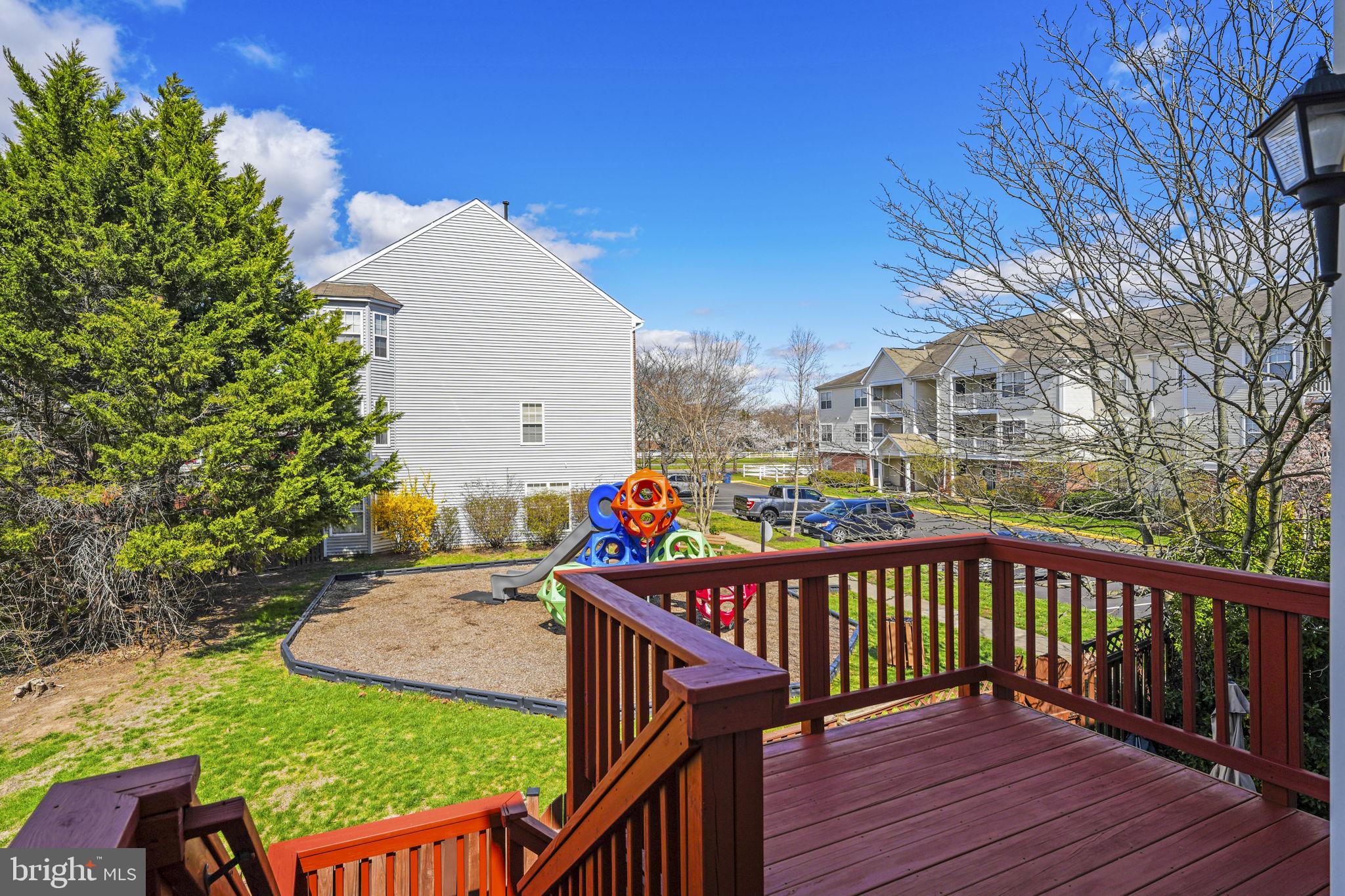 SOUTH RIDING - Residential