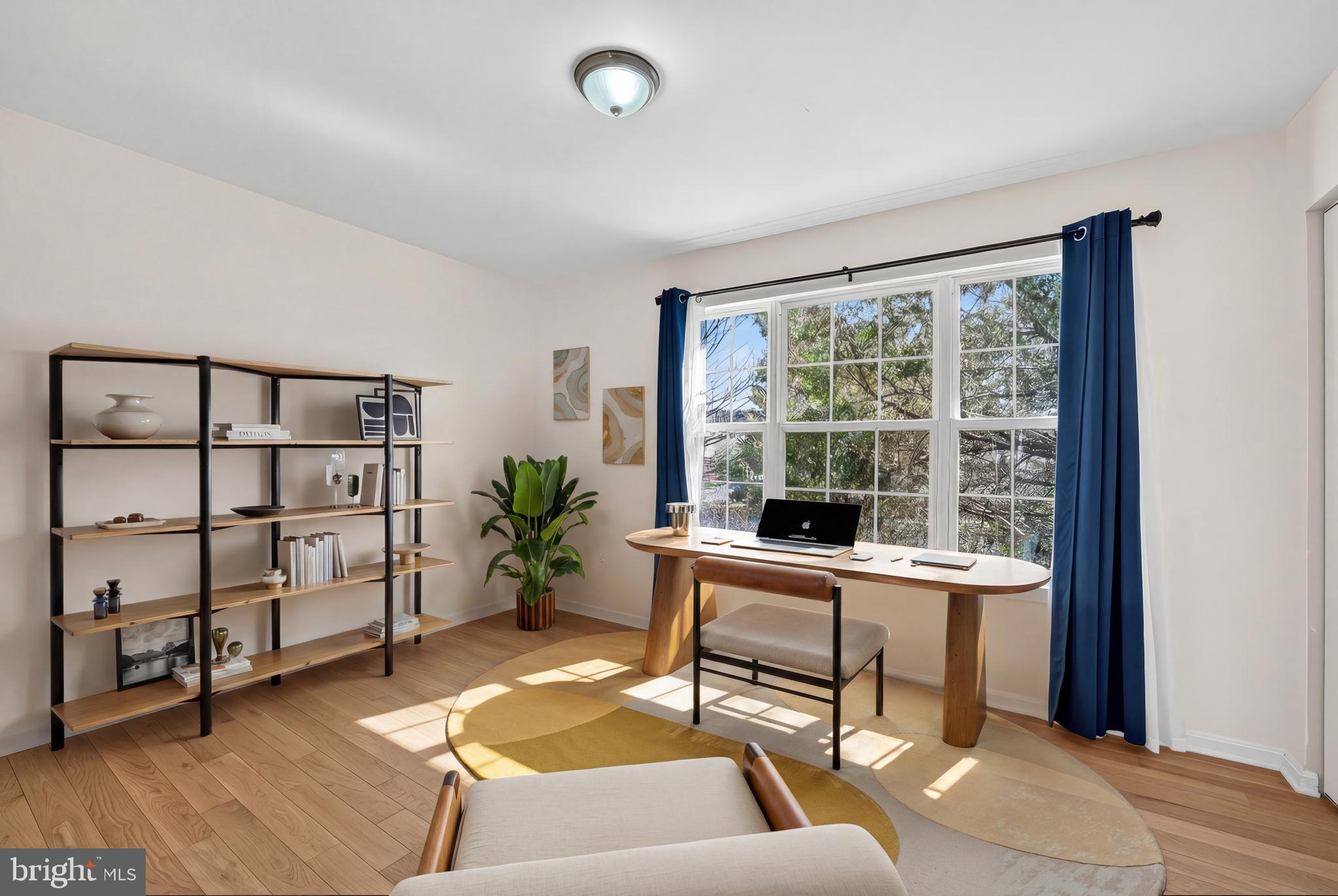 SOUTH RIDING - Residential