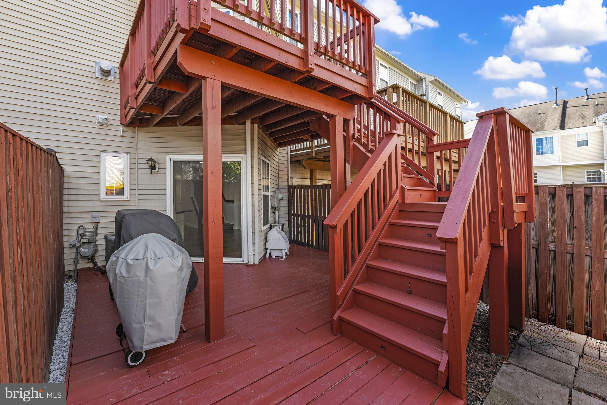 SOUTH RIDING - Residential