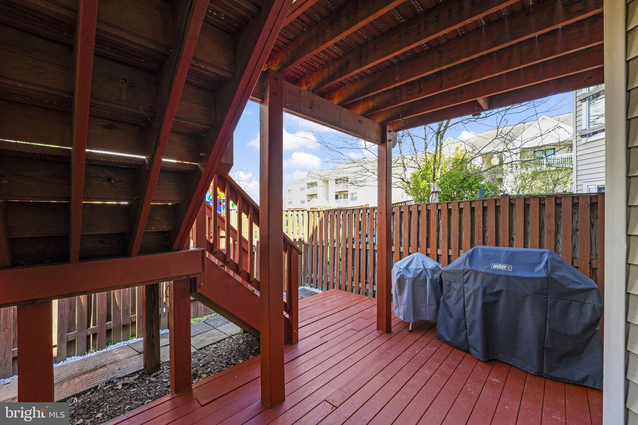 SOUTH RIDING - Residential